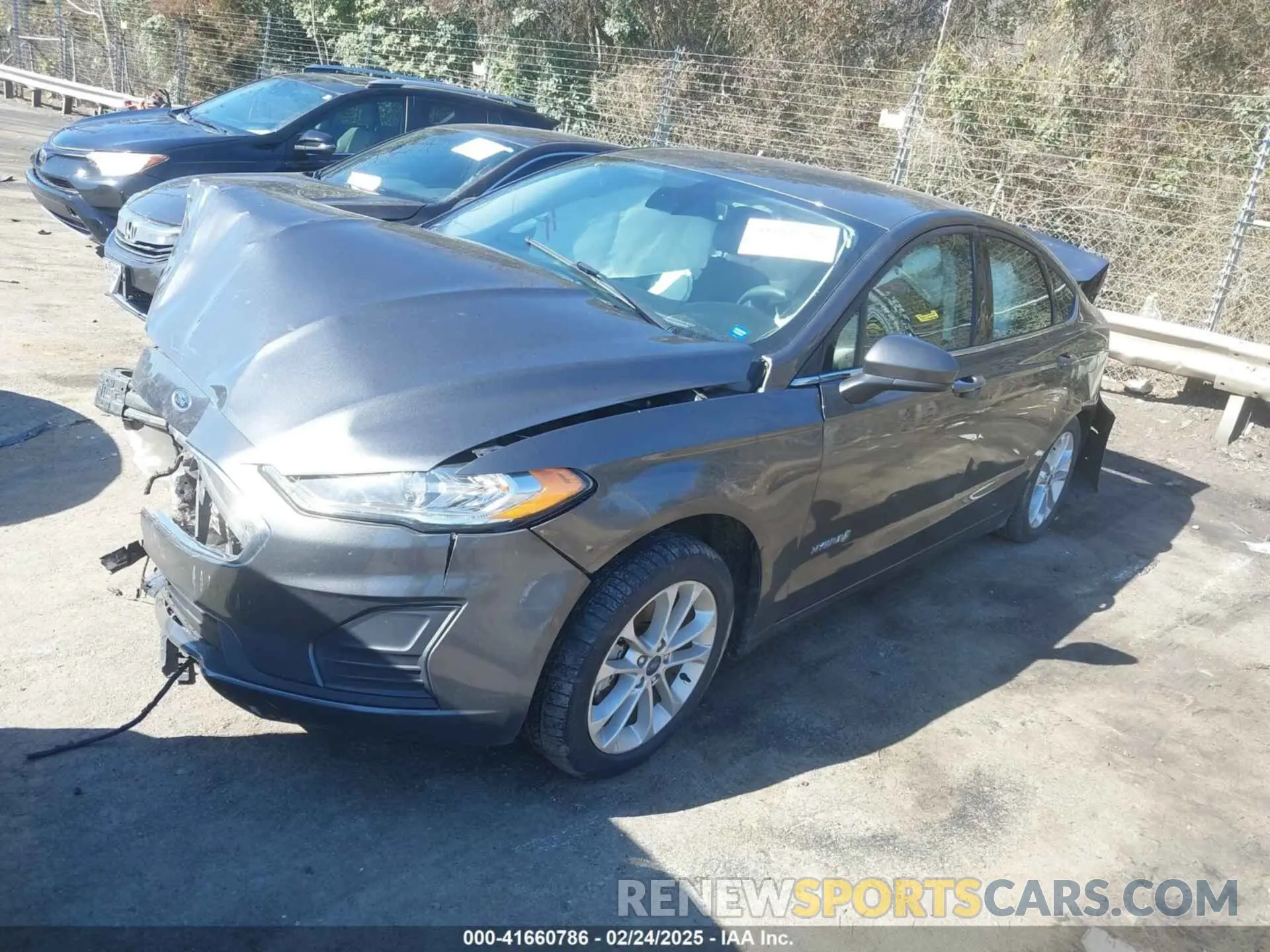 2 Photograph of a damaged car 3FA6P0LU1KR235021 FORD FUSION HYBRID 2019