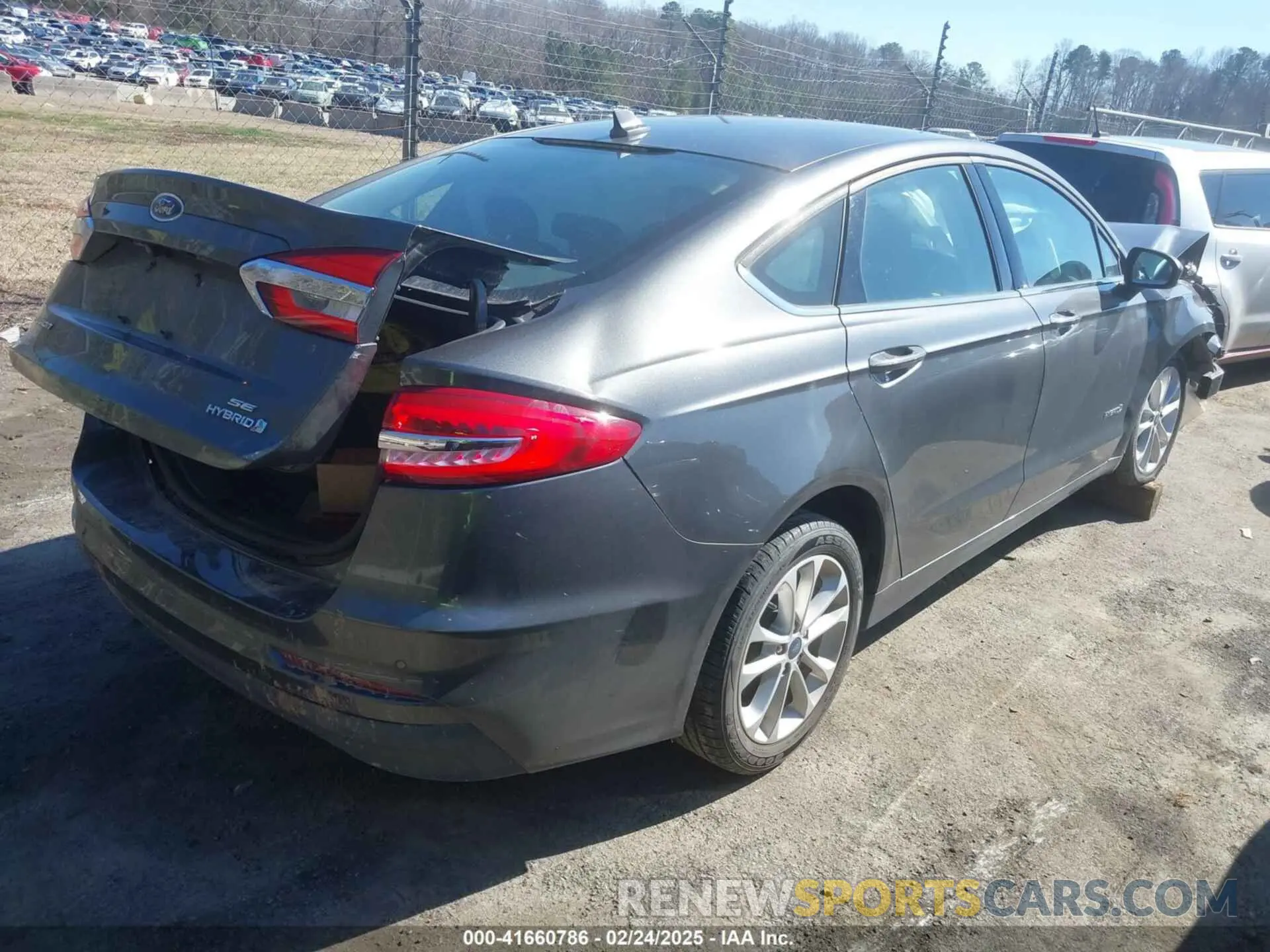 4 Photograph of a damaged car 3FA6P0LU1KR235021 FORD FUSION HYBRID 2019