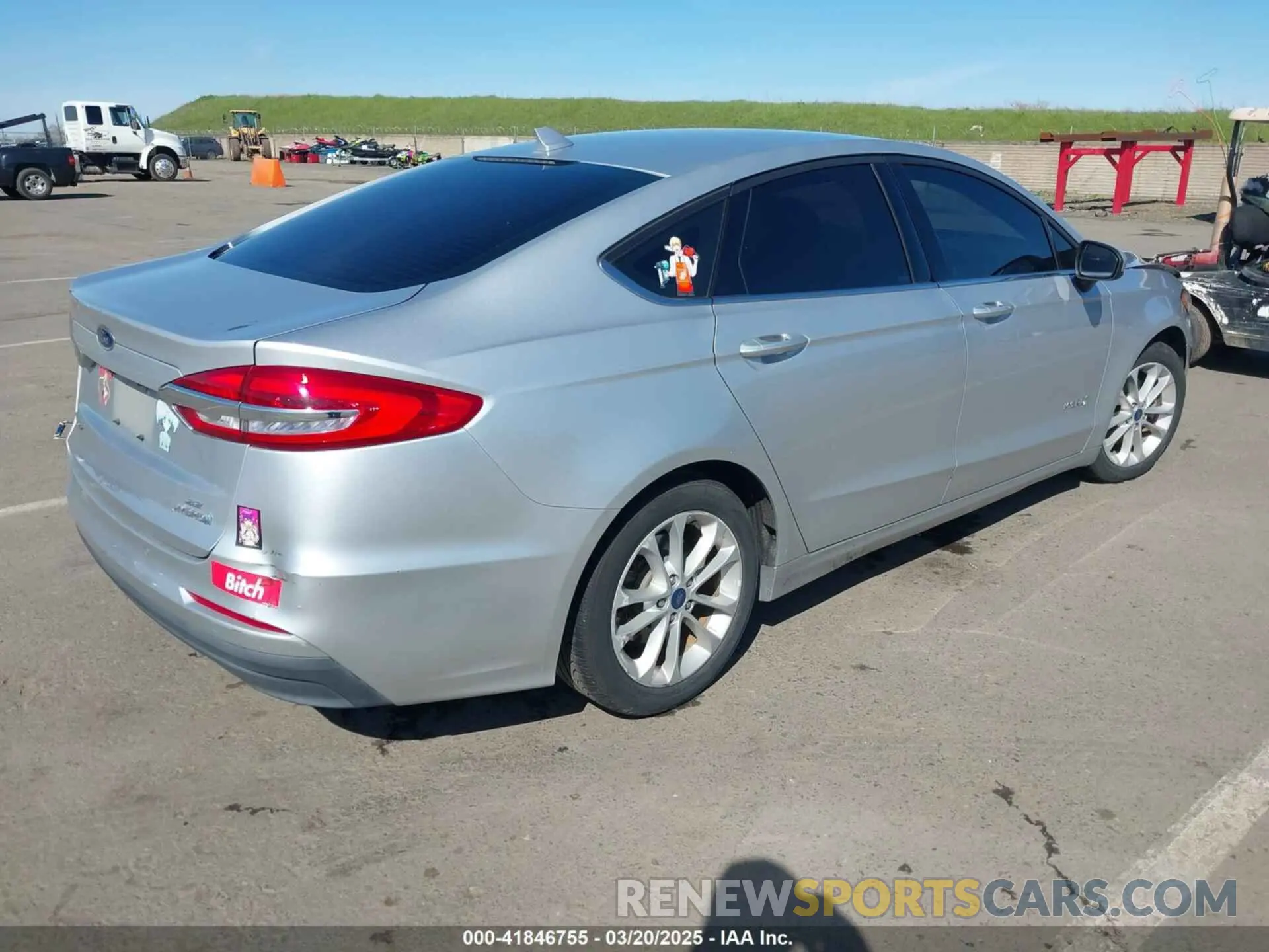 4 Photograph of a damaged car 3FA6P0LU2KR188503 FORD FUSION HYBRID 2019