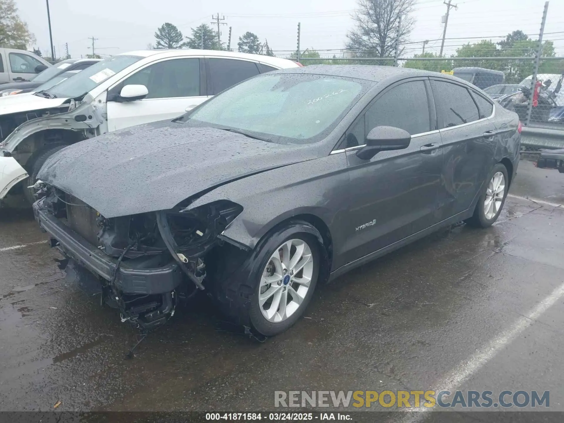 2 Photograph of a damaged car 3FA6P0LU2KR200262 FORD FUSION HYBRID 2019