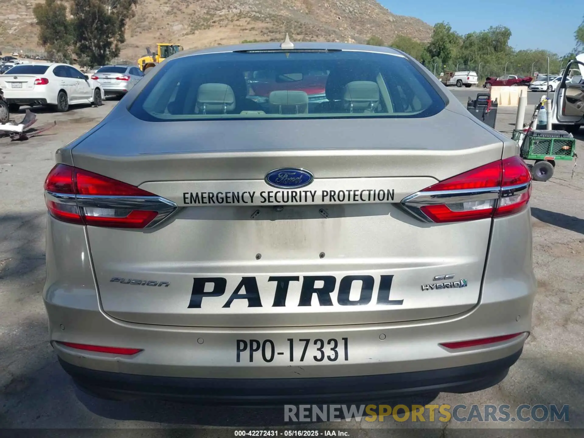 16 Фотография поврежденного автомобиля 3FA6P0LU2KR206661 FORD FUSION HYBRID 2019