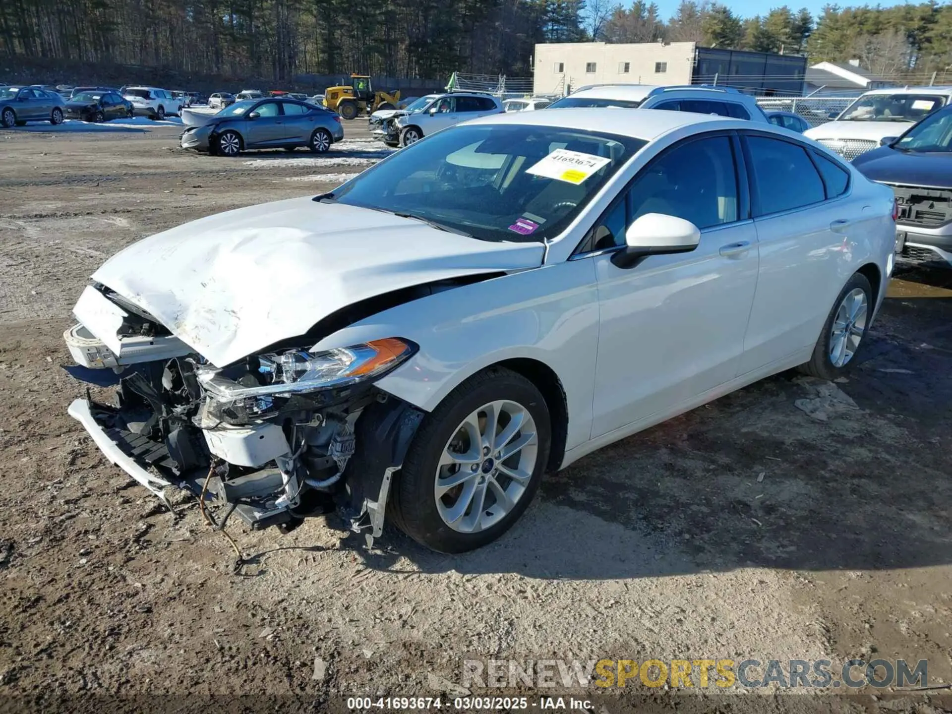 2 Фотография поврежденного автомобиля 3FA6P0LU2KR222584 FORD FUSION HYBRID 2019