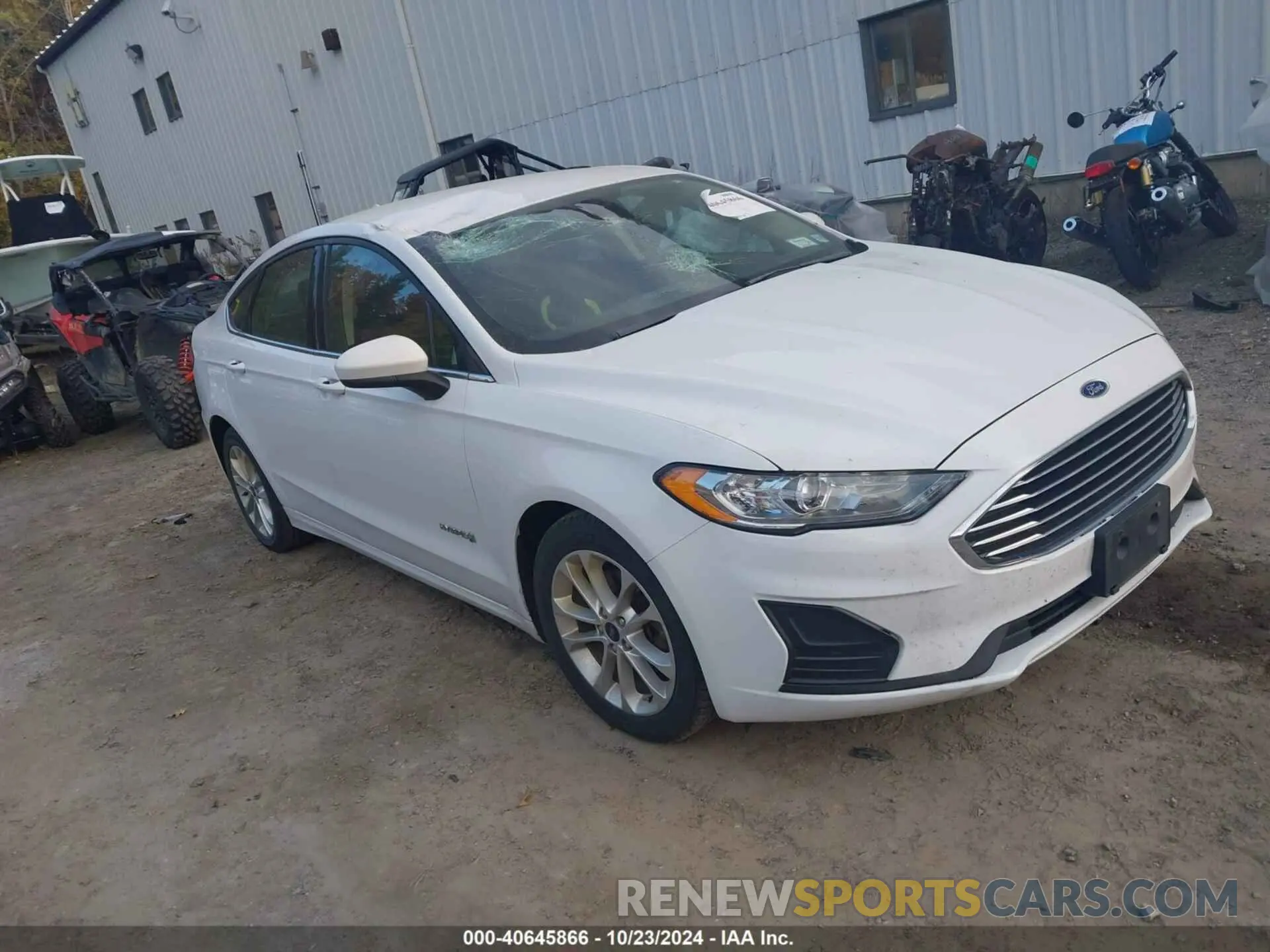 1 Photograph of a damaged car 3FA6P0LU2KR226702 FORD FUSION HYBRID 2019