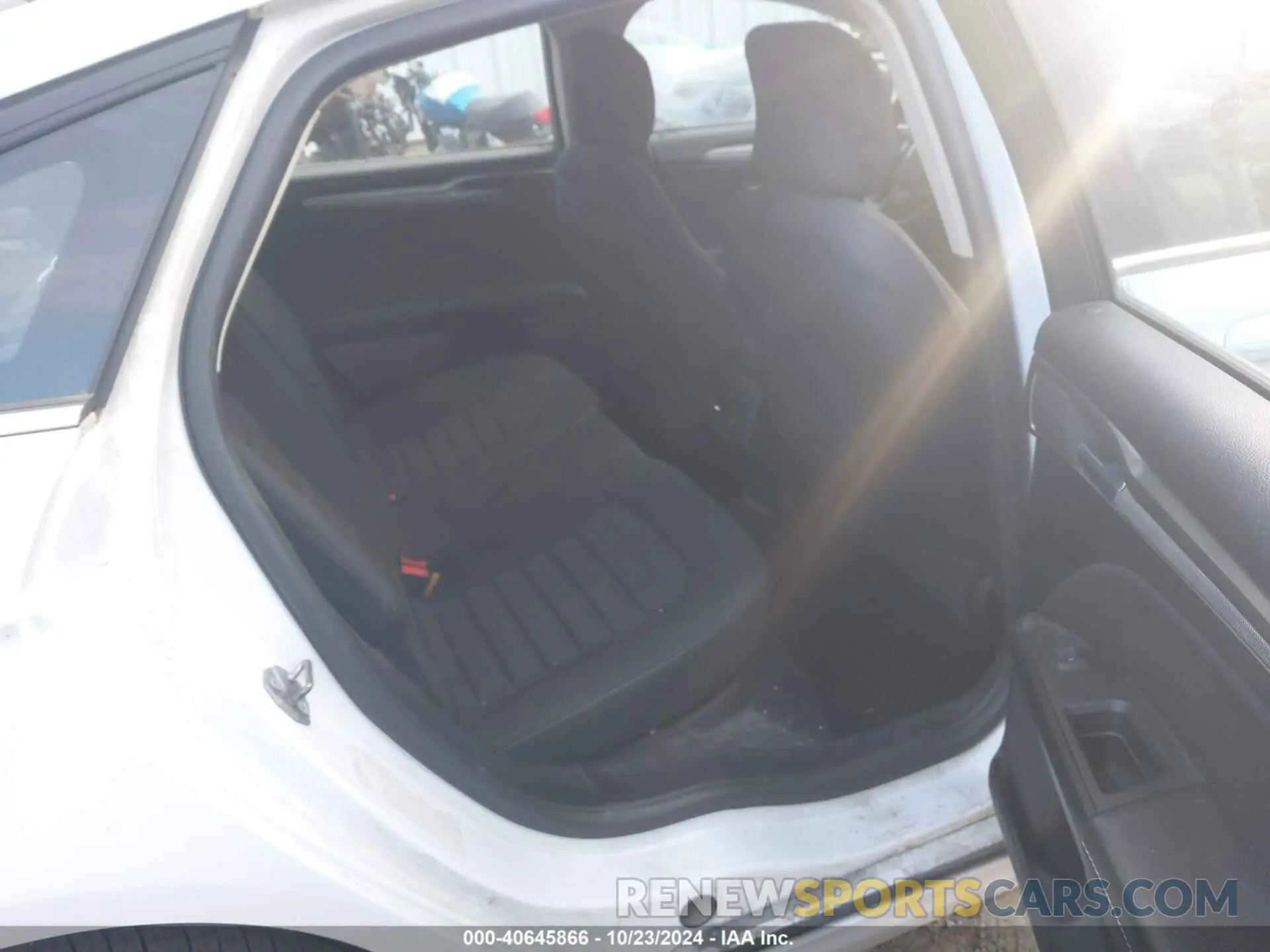 8 Photograph of a damaged car 3FA6P0LU2KR226702 FORD FUSION HYBRID 2019