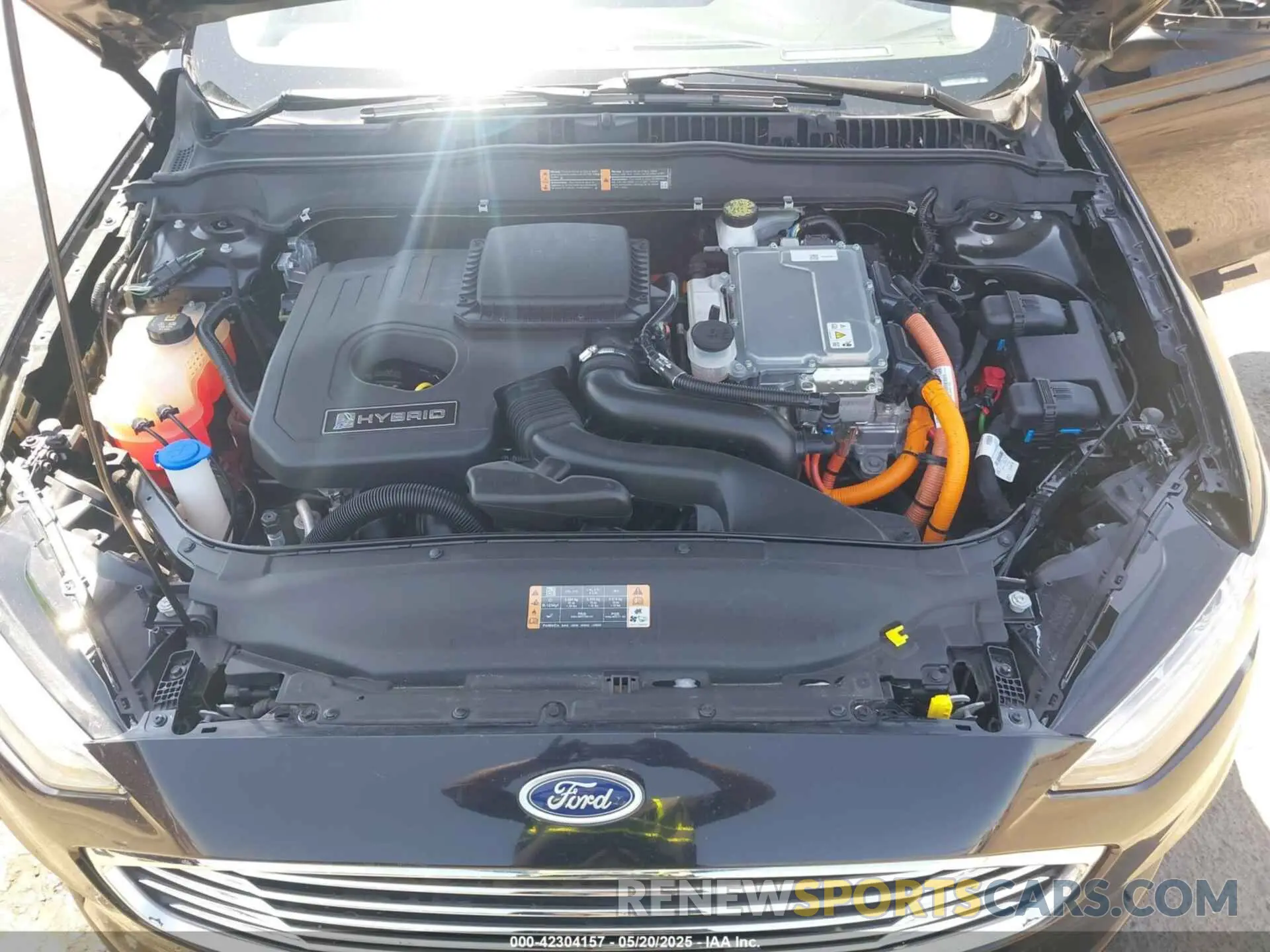 10 Photograph of a damaged car 3FA6P0LU2KR262227 FORD FUSION HYBRID 2019