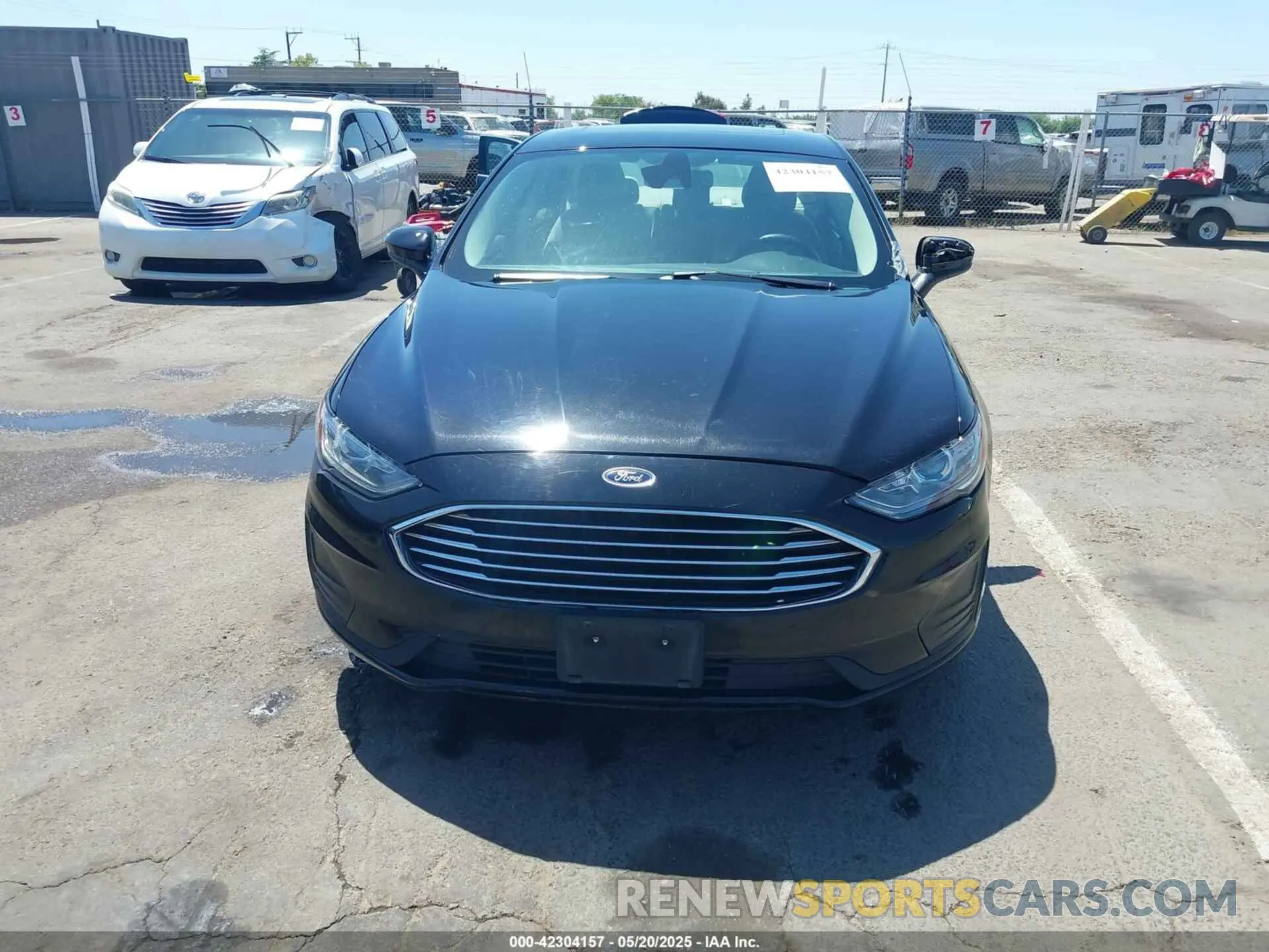 12 Photograph of a damaged car 3FA6P0LU2KR262227 FORD FUSION HYBRID 2019
