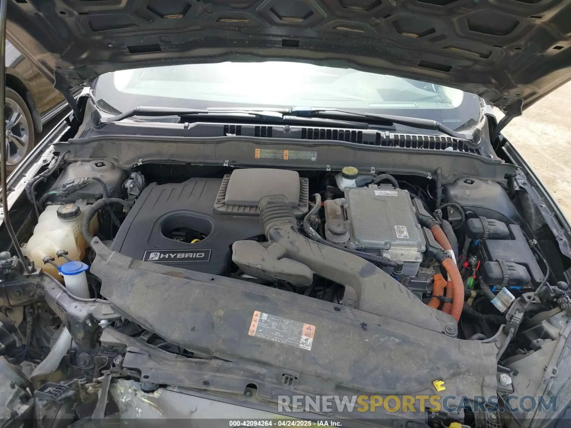 10 Photograph of a damaged car 3FA6P0LU3KR174108 FORD FUSION HYBRID 2019