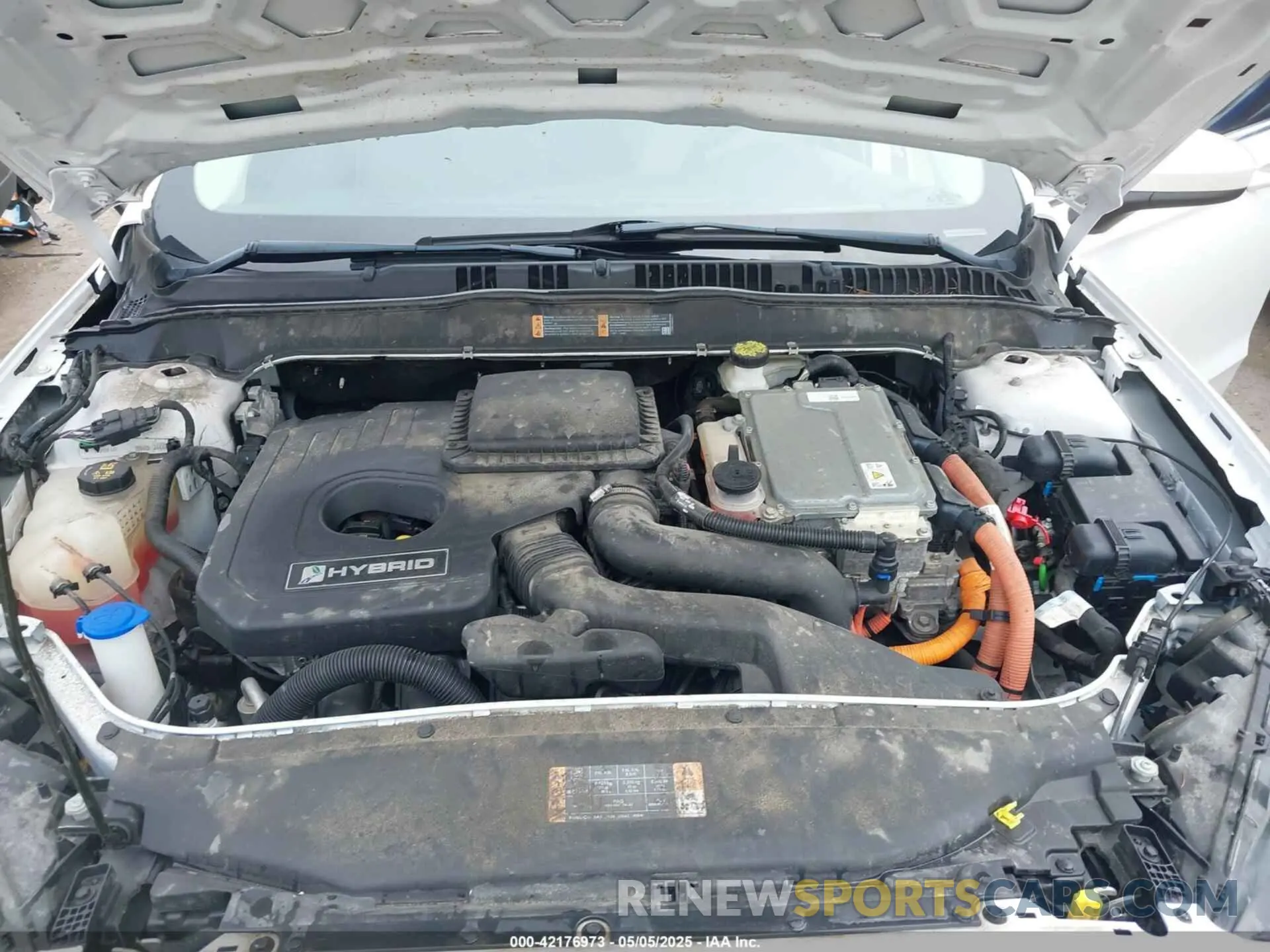 10 Photograph of a damaged car 3FA6P0LU3KR193077 FORD FUSION HYBRID 2019
