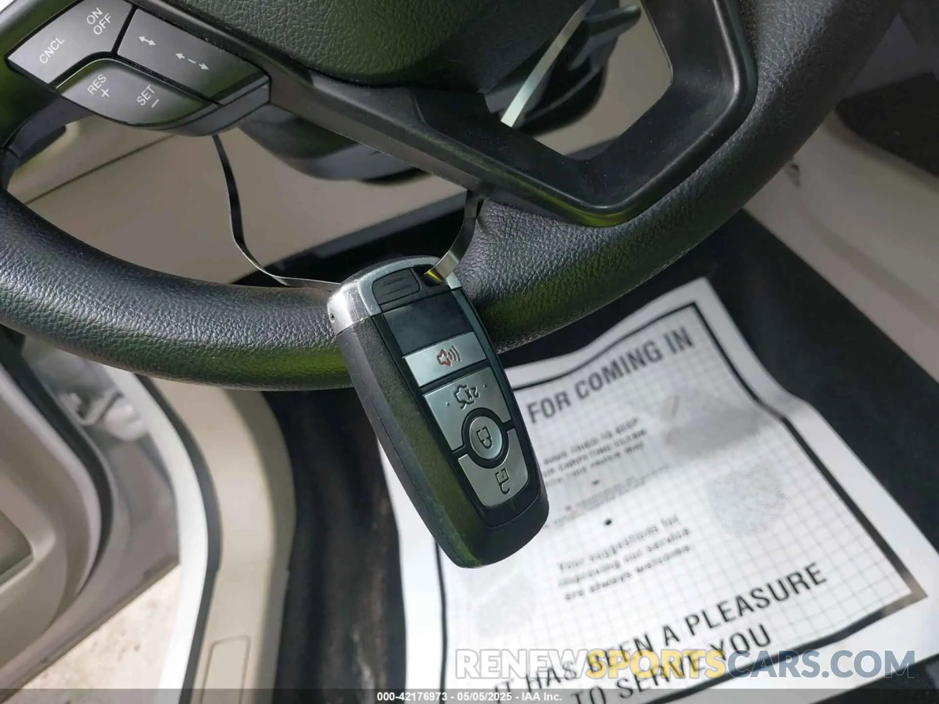 11 Photograph of a damaged car 3FA6P0LU3KR193077 FORD FUSION HYBRID 2019