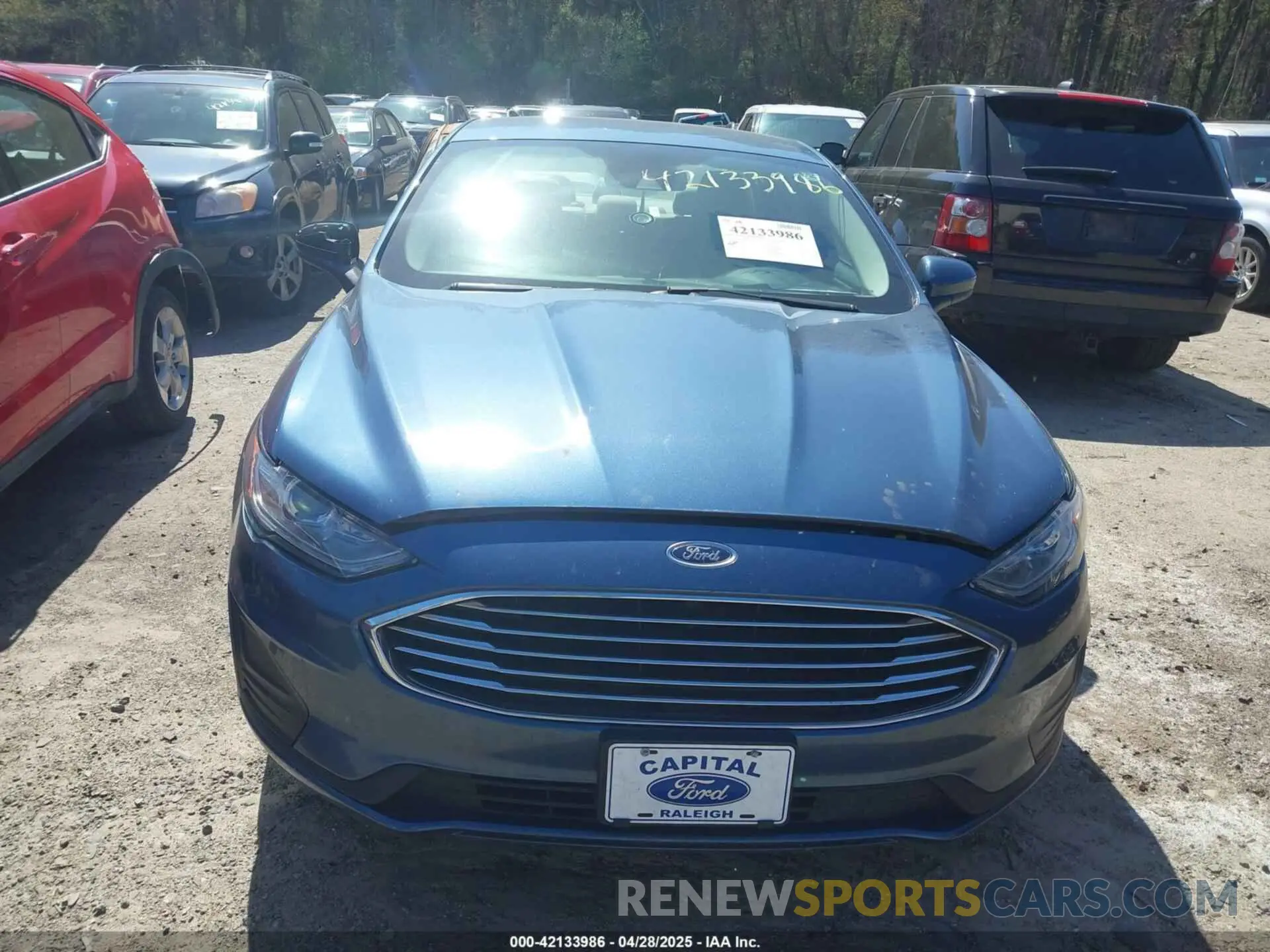 12 Фотография поврежденного автомобиля 3FA6P0LU3KR204076 FORD FUSION HYBRID 2019