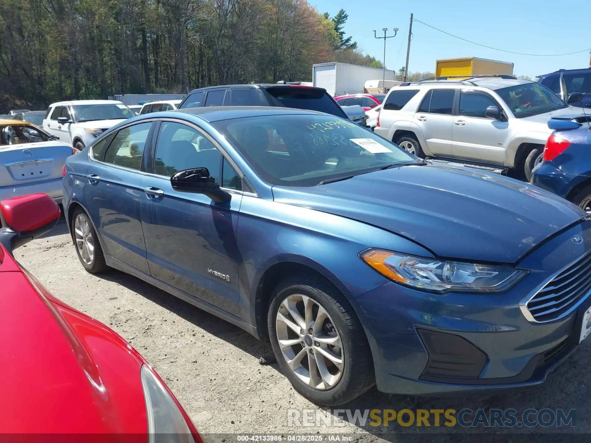 13 Фотография поврежденного автомобиля 3FA6P0LU3KR204076 FORD FUSION HYBRID 2019