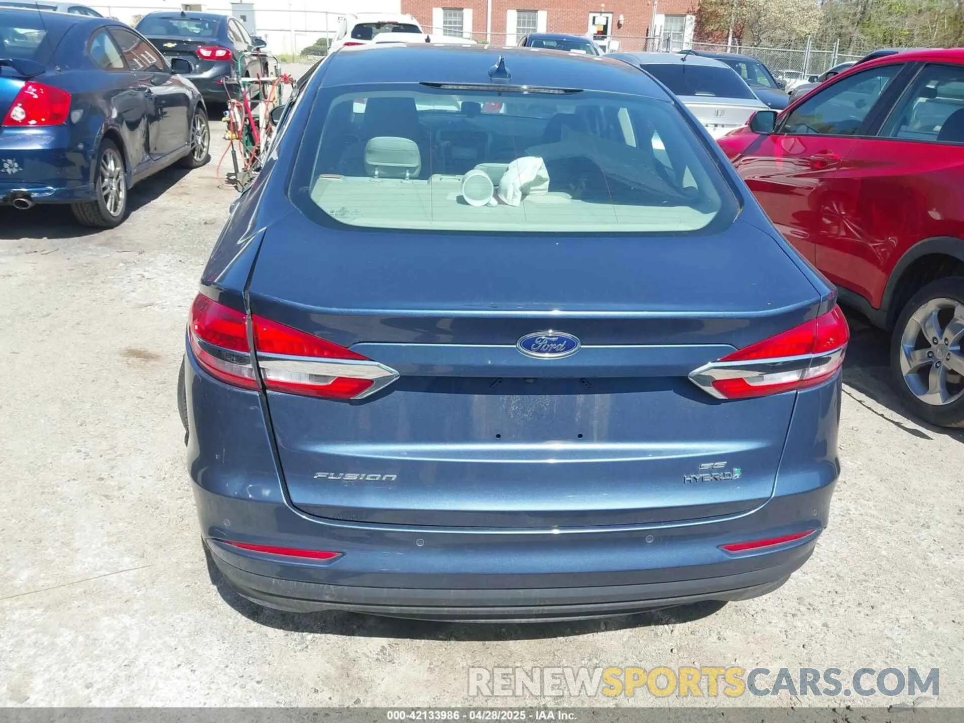 16 Фотография поврежденного автомобиля 3FA6P0LU3KR204076 FORD FUSION HYBRID 2019