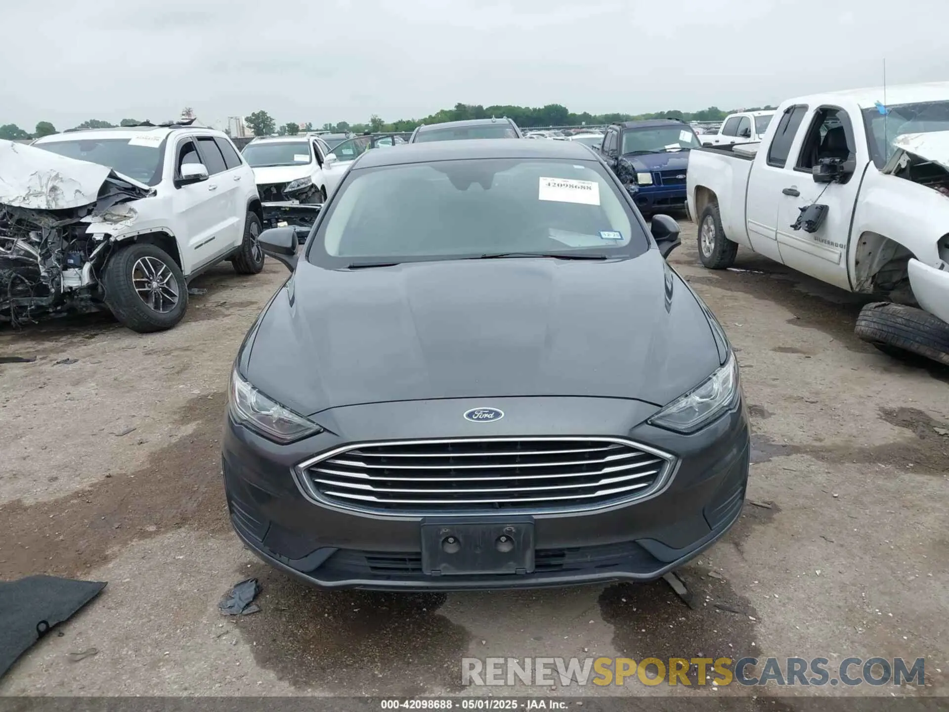 12 Photograph of a damaged car 3FA6P0LU3KR210122 FORD FUSION HYBRID 2019