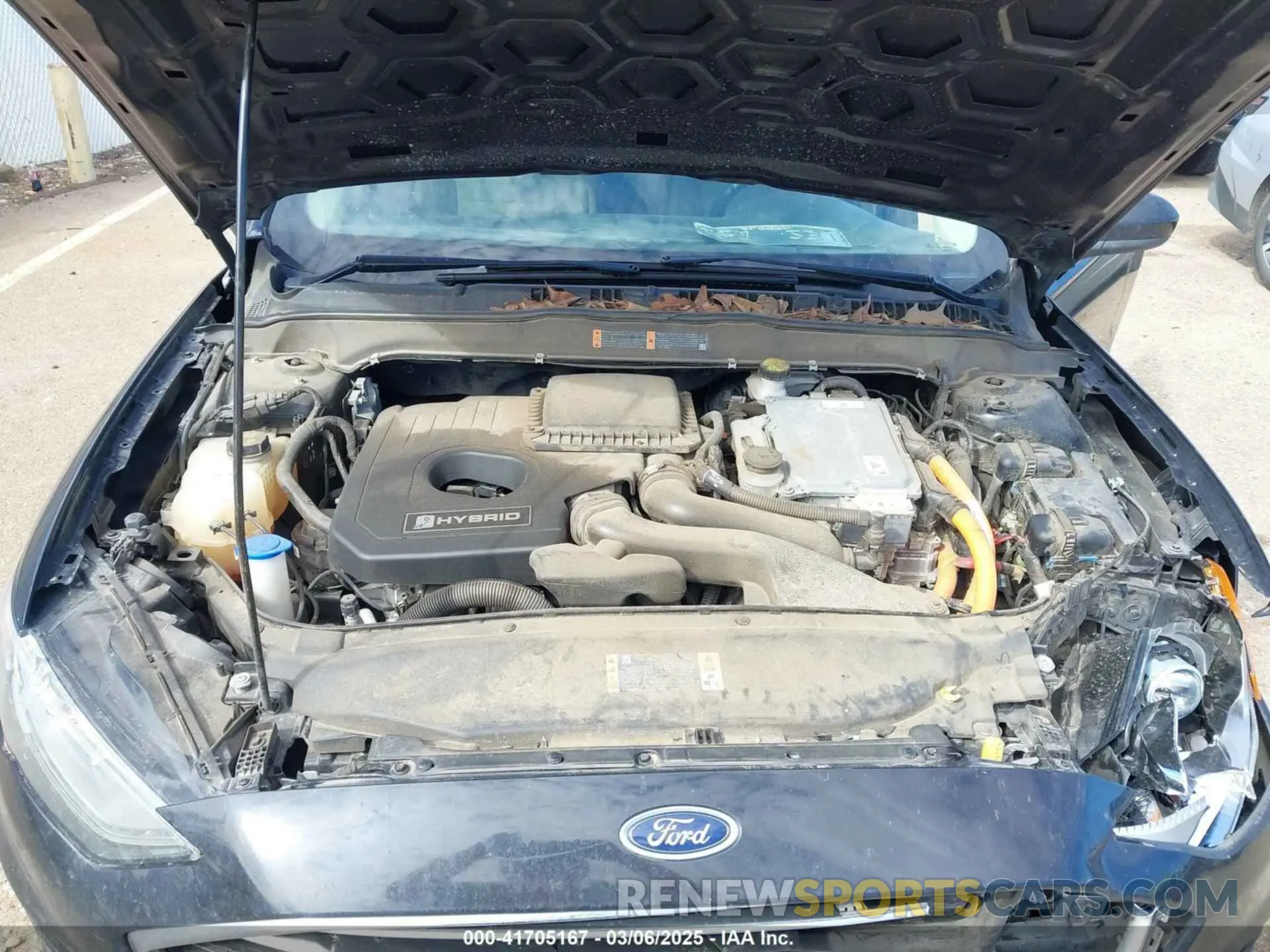 10 Photograph of a damaged car 3FA6P0LU3KR273527 FORD FUSION HYBRID 2019