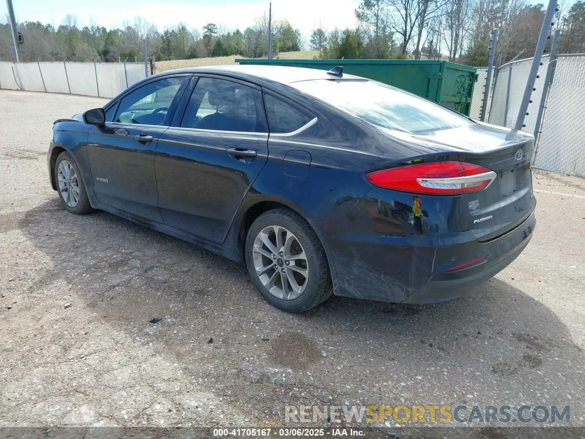 3 Photograph of a damaged car 3FA6P0LU3KR273527 FORD FUSION HYBRID 2019