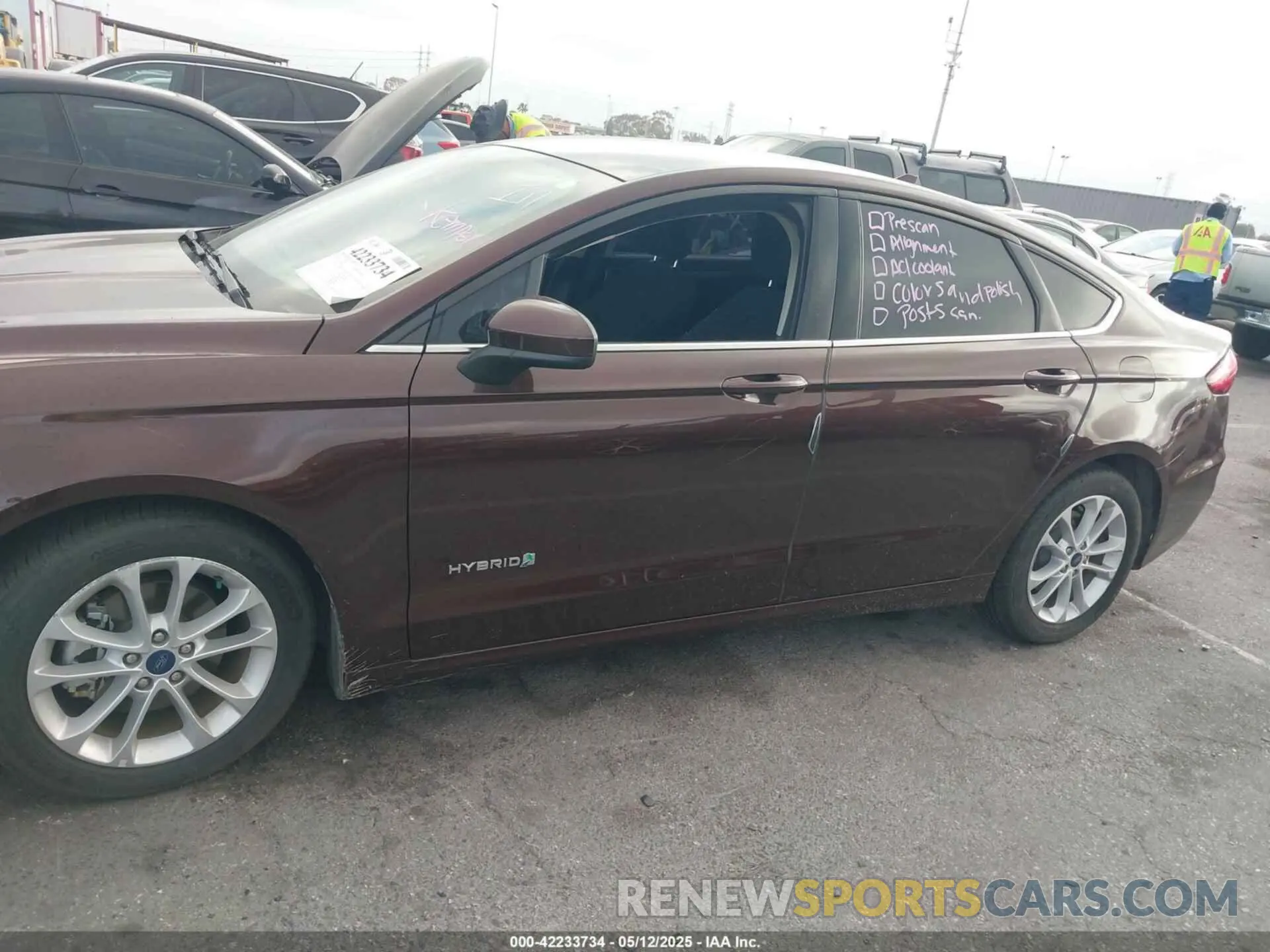 14 Photograph of a damaged car 3FA6P0LU5KR175048 FORD FUSION HYBRID 2019