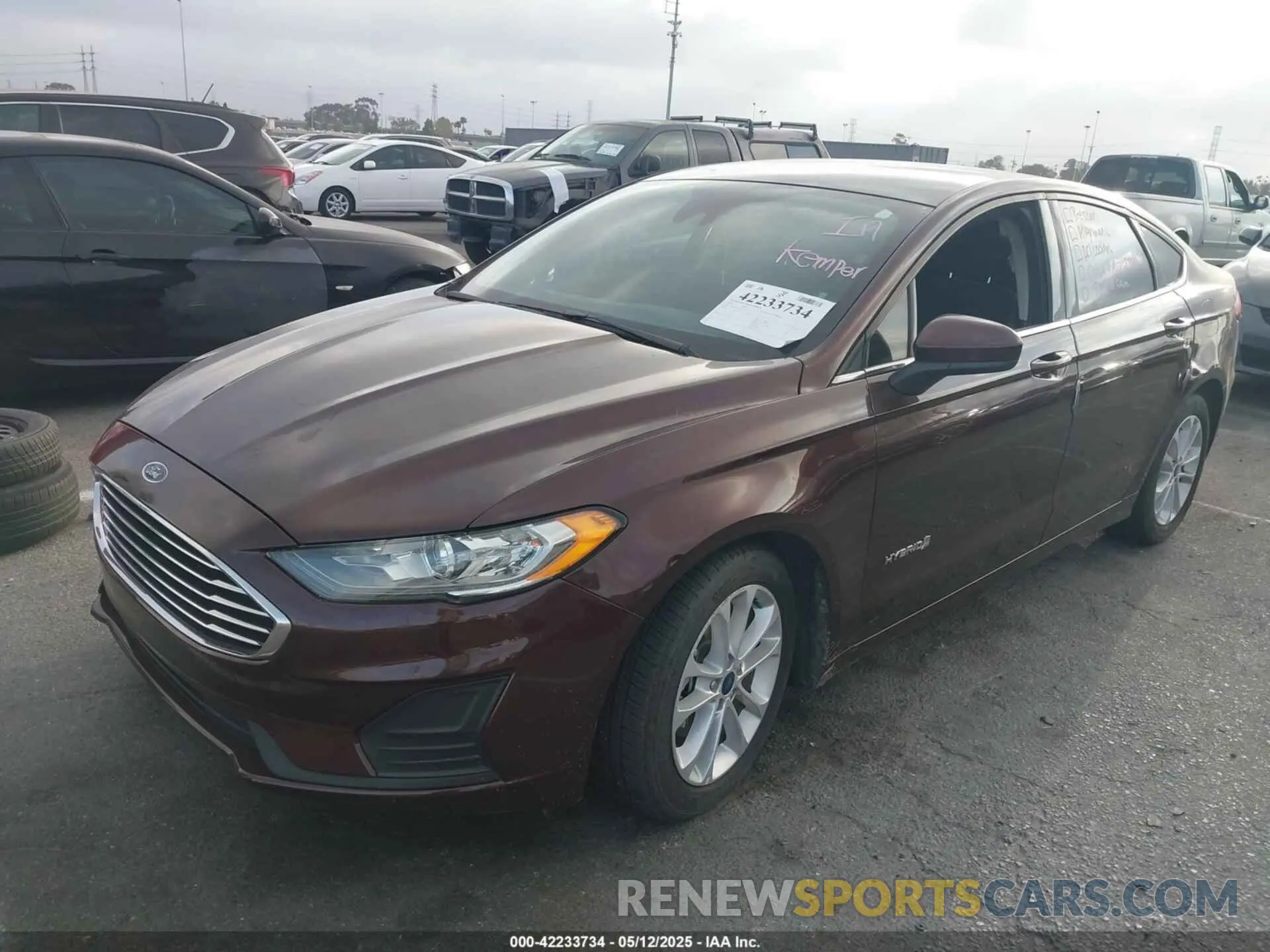 2 Photograph of a damaged car 3FA6P0LU5KR175048 FORD FUSION HYBRID 2019