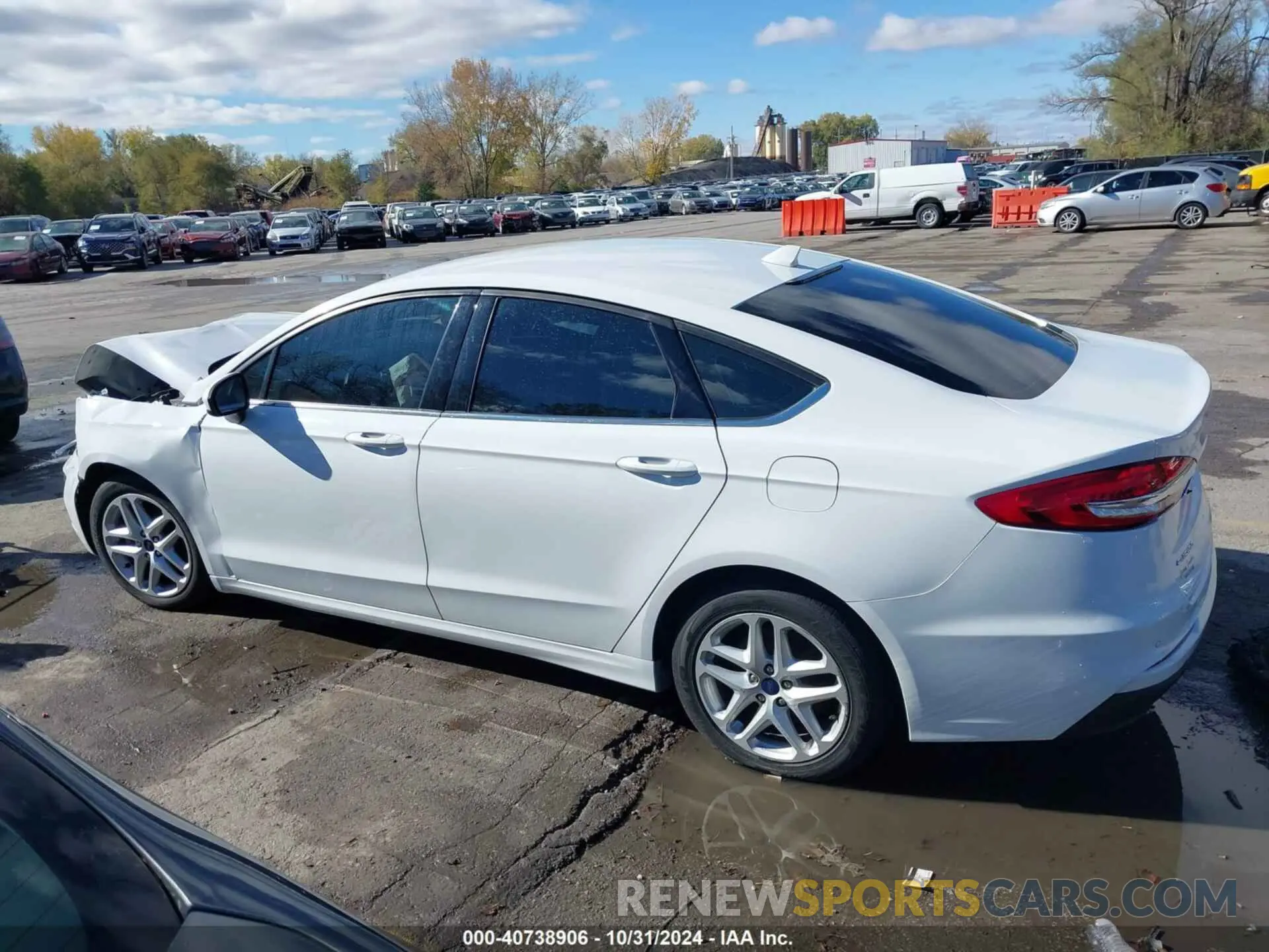 15 Photograph of a damaged car 3FA6P0LU5KR207173 FORD FUSION HYBRID 2019
