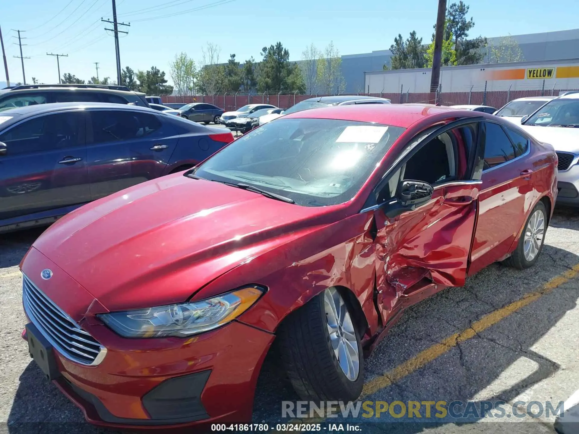 17 Фотография поврежденного автомобиля 3FA6P0LU5KR207903 FORD FUSION HYBRID 2019