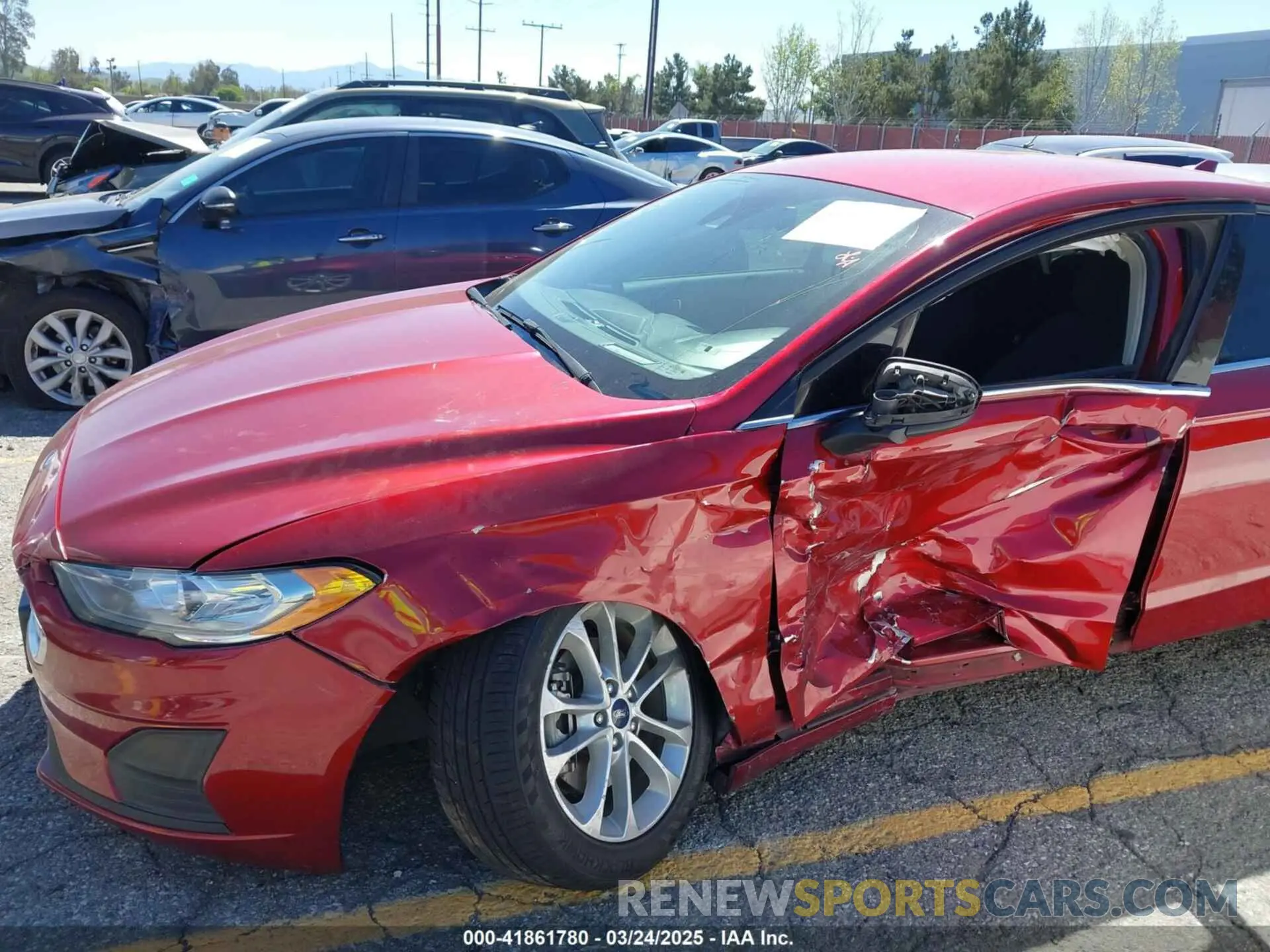 18 Фотография поврежденного автомобиля 3FA6P0LU5KR207903 FORD FUSION HYBRID 2019