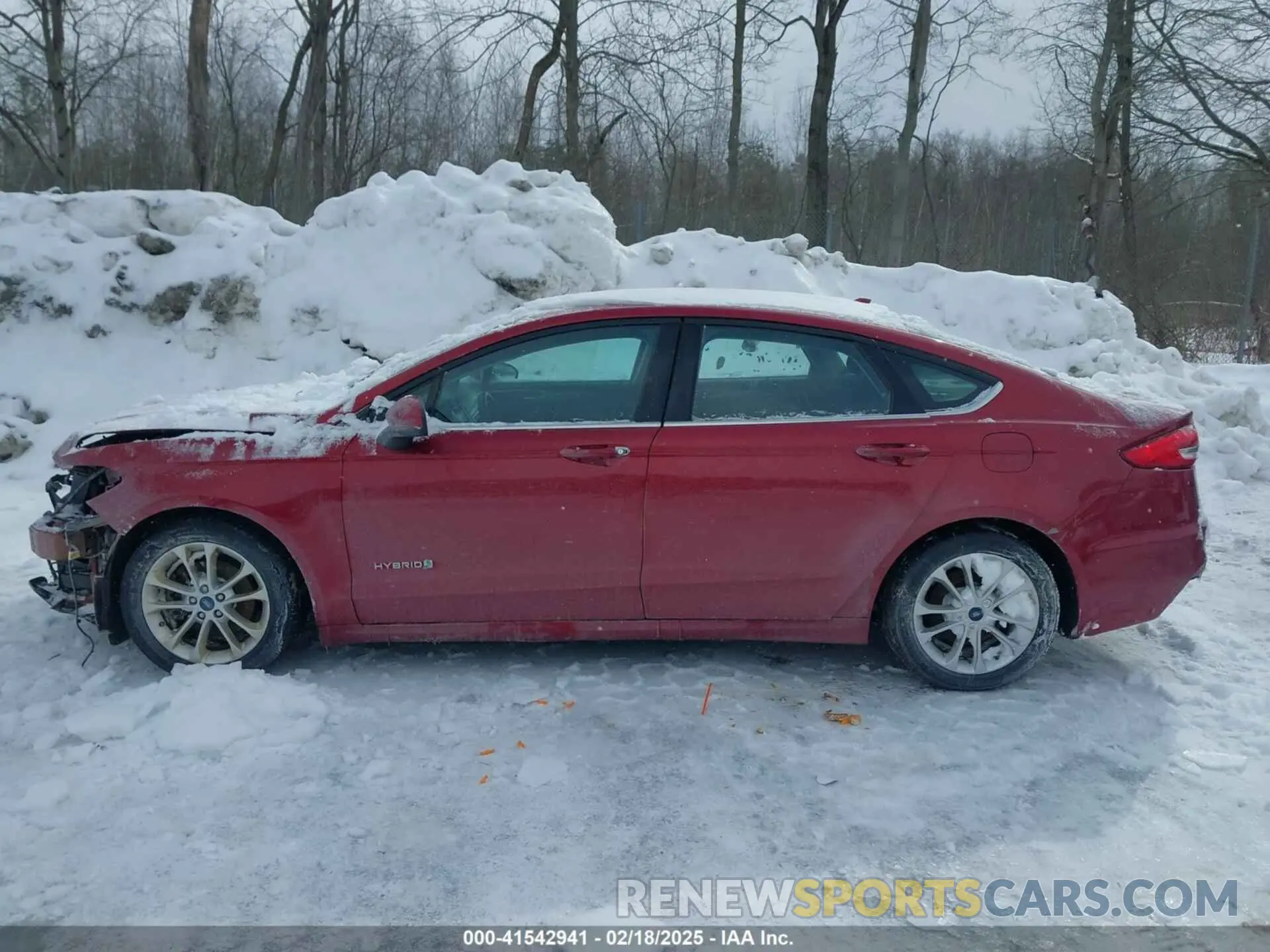 14 Photograph of a damaged car 3FA6P0LU5KR263775 FORD FUSION HYBRID 2019