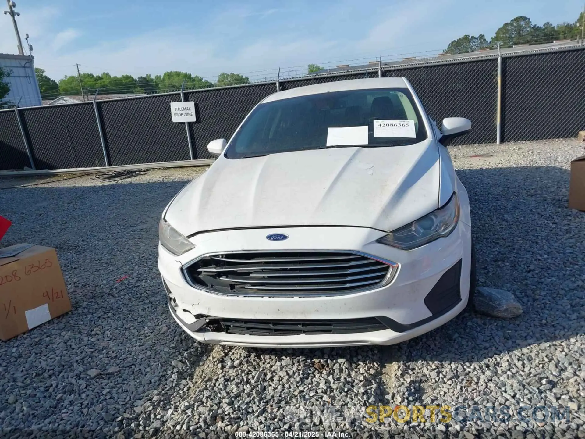 11 Photograph of a damaged car 3FA6P0LU6KR152166 FORD FUSION HYBRID 2019