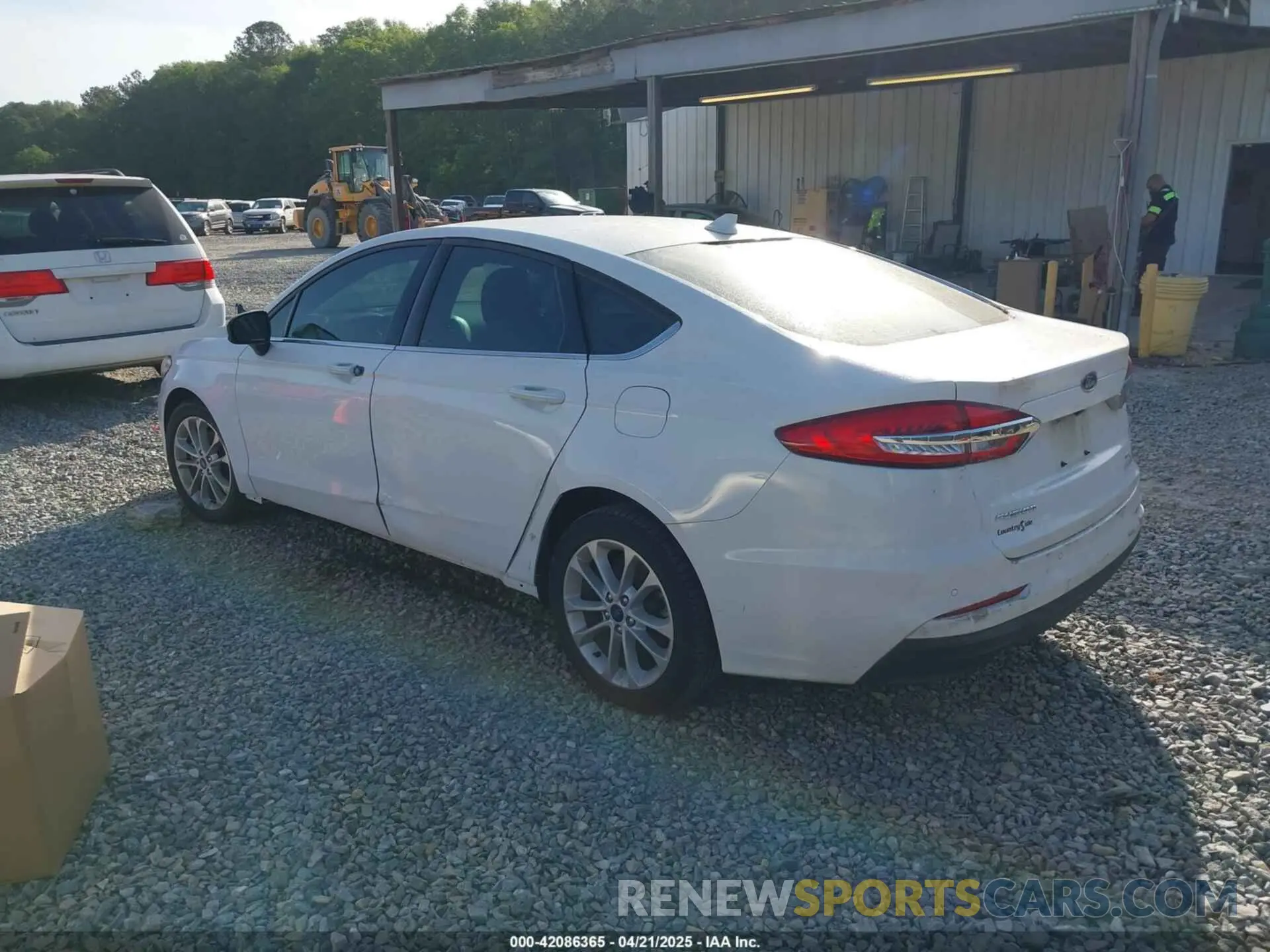 3 Photograph of a damaged car 3FA6P0LU6KR152166 FORD FUSION HYBRID 2019