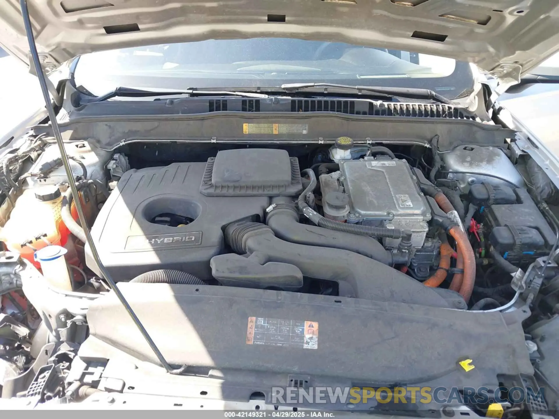 10 Photograph of a damaged car 3FA6P0LU7KR137840 FORD FUSION HYBRID 2019