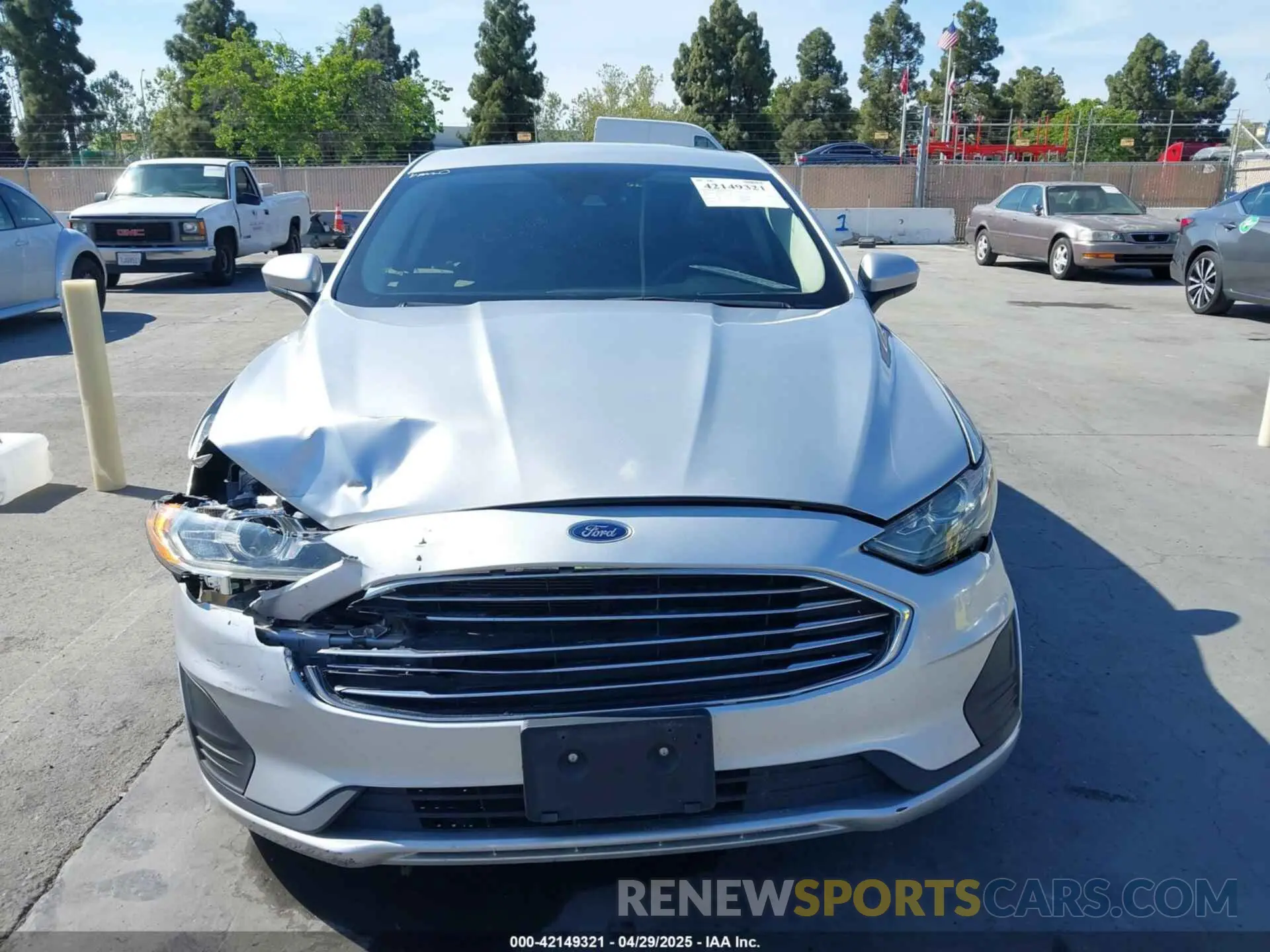 12 Photograph of a damaged car 3FA6P0LU7KR137840 FORD FUSION HYBRID 2019