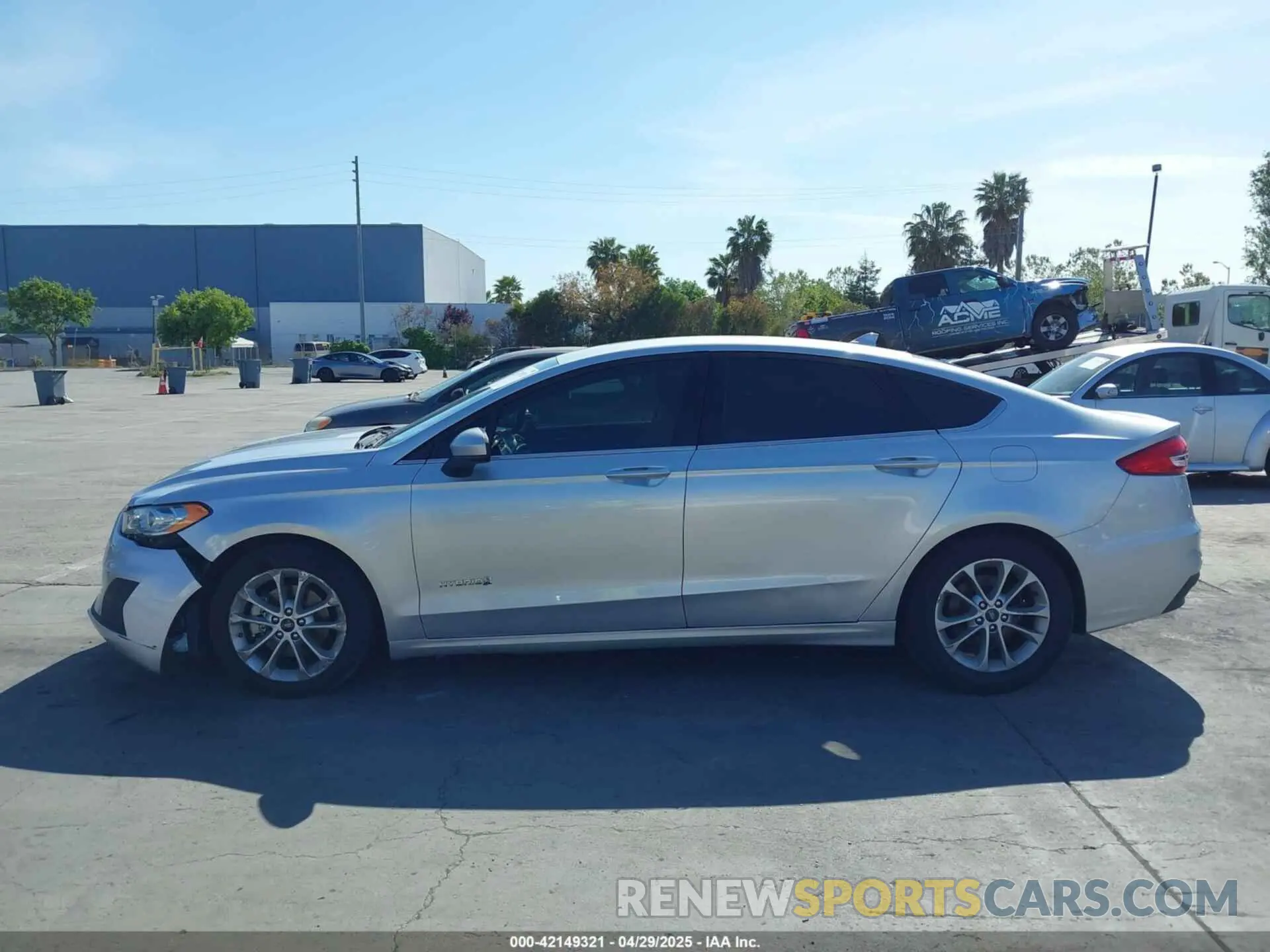 14 Photograph of a damaged car 3FA6P0LU7KR137840 FORD FUSION HYBRID 2019