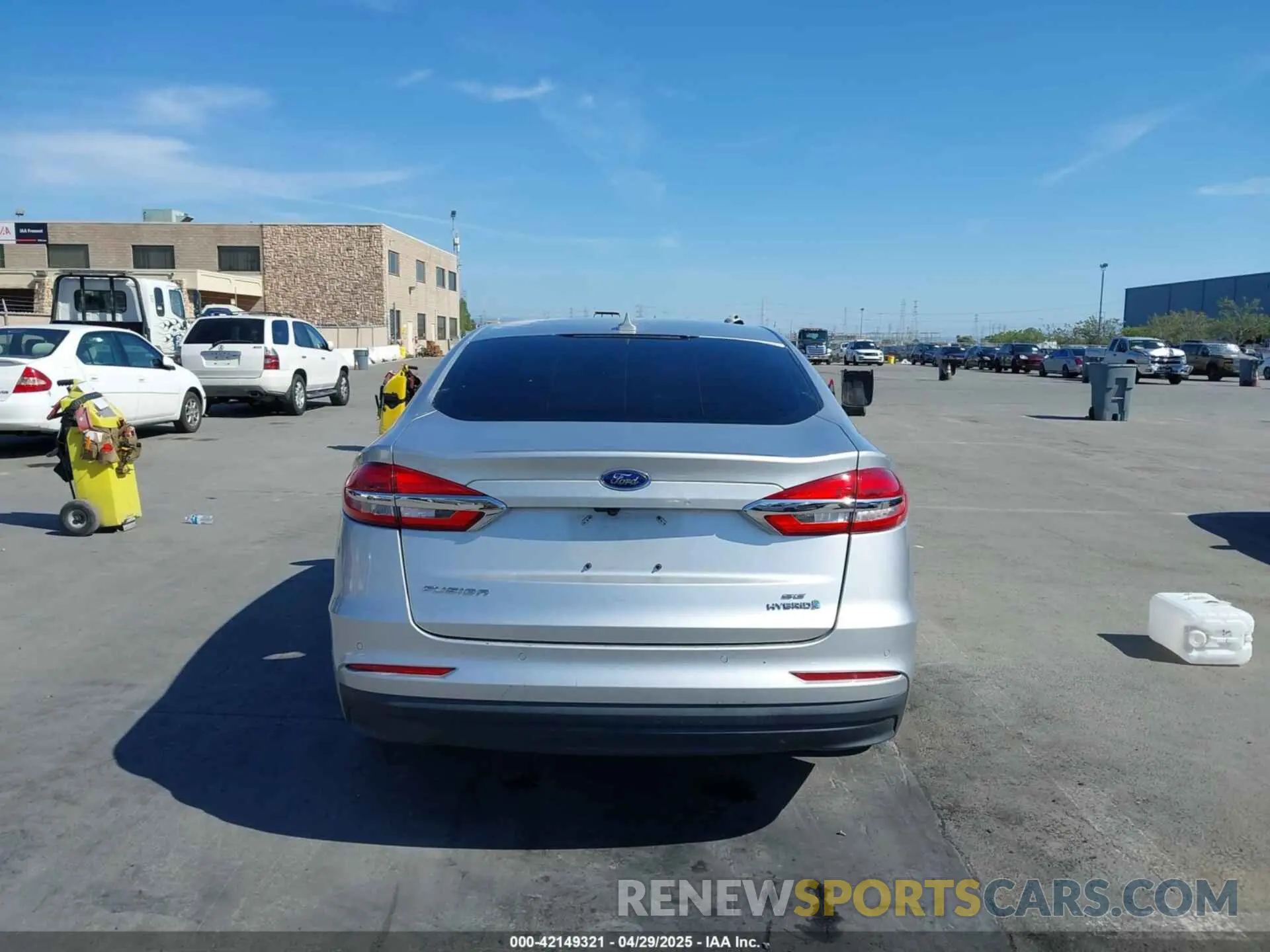 16 Photograph of a damaged car 3FA6P0LU7KR137840 FORD FUSION HYBRID 2019