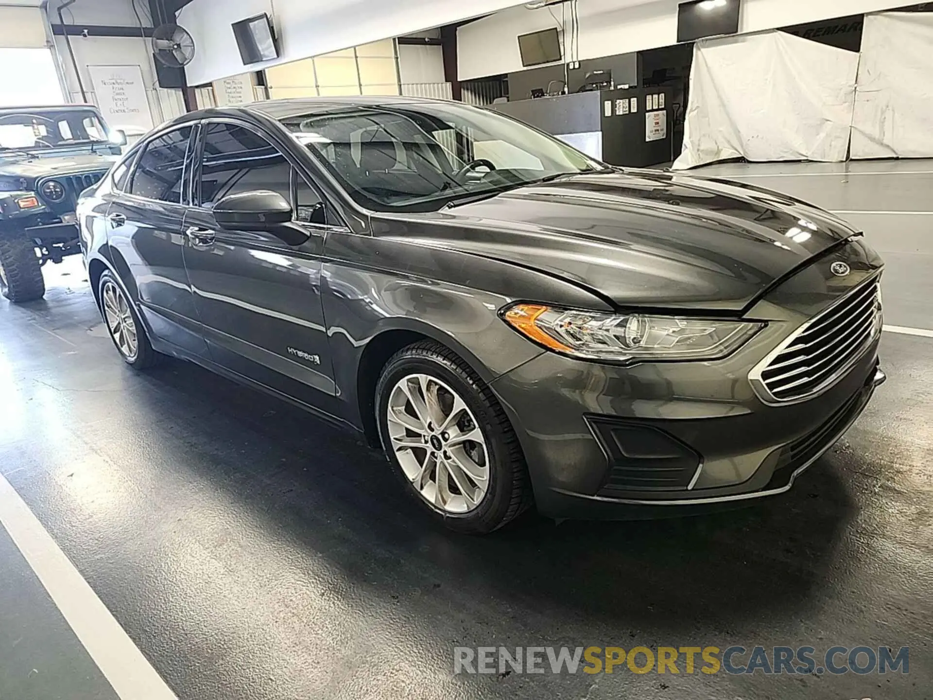 13 Photograph of a damaged car 3FA6P0LU7KR255676 FORD FUSION HYBRID 2019