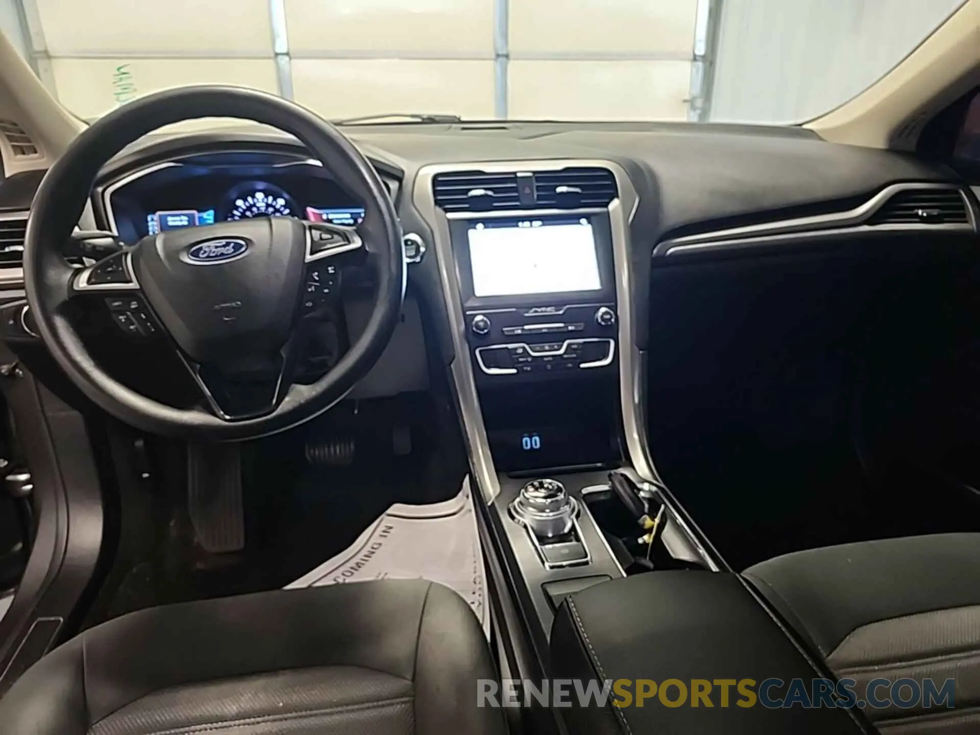 26 Photograph of a damaged car 3FA6P0LU7KR255676 FORD FUSION HYBRID 2019