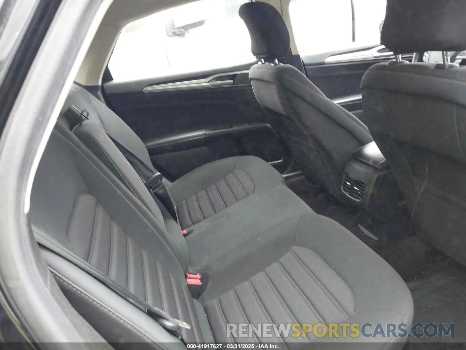 8 Photograph of a damaged car 3FA6P0LU8KR106192 FORD FUSION HYBRID 2019