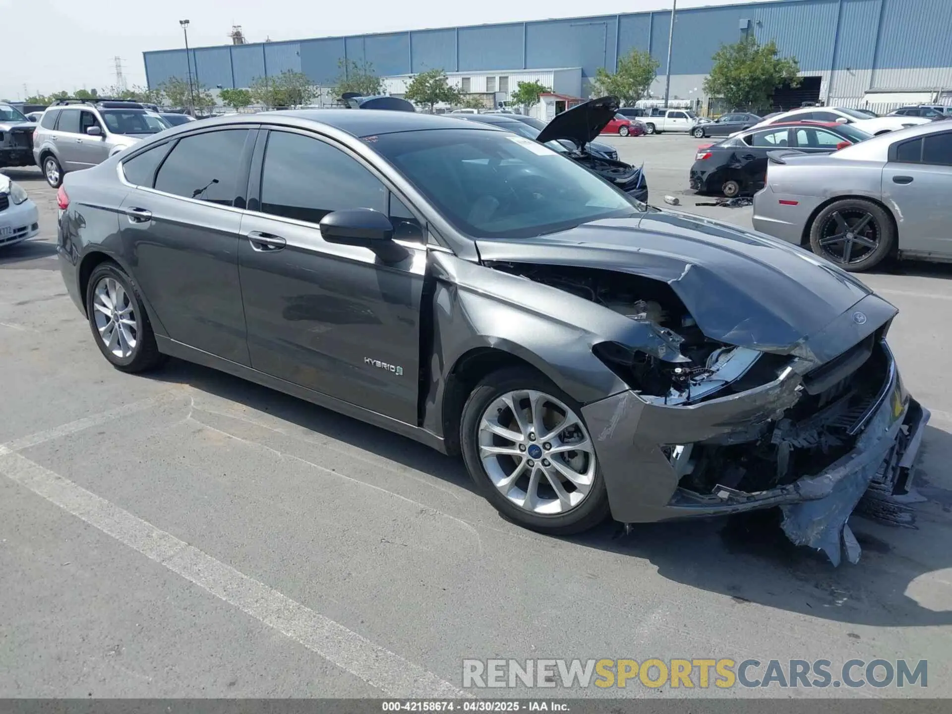 1 Photograph of a damaged car 3FA6P0LU8KR286757 FORD FUSION HYBRID 2019