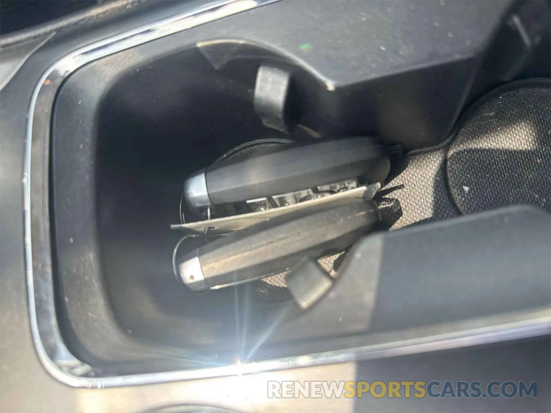 16 Фотография поврежденного автомобиля 3FA6P0LU9KR152436 FORD FUSION HYBRID 2019