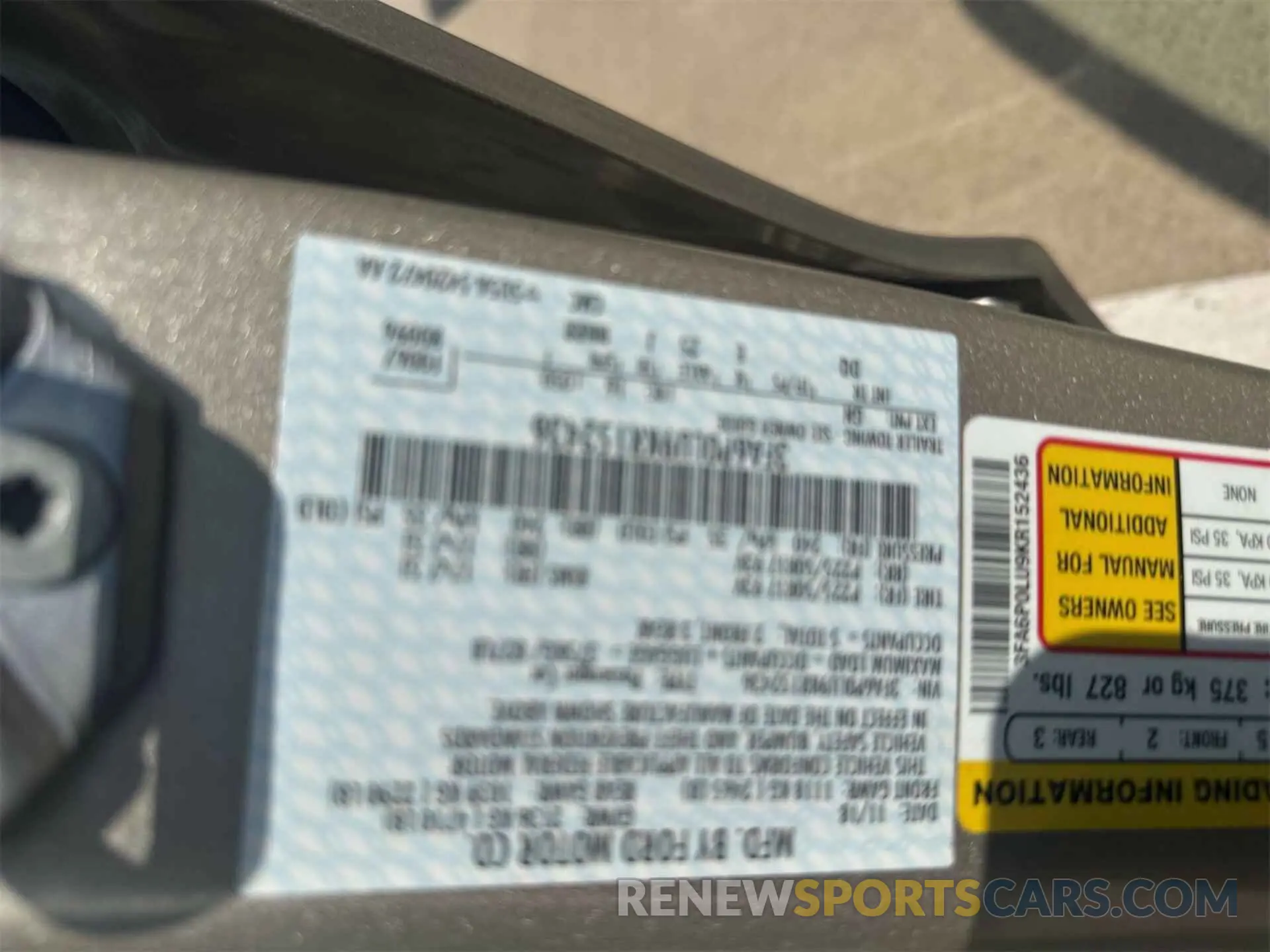 18 Фотография поврежденного автомобиля 3FA6P0LU9KR152436 FORD FUSION HYBRID 2019