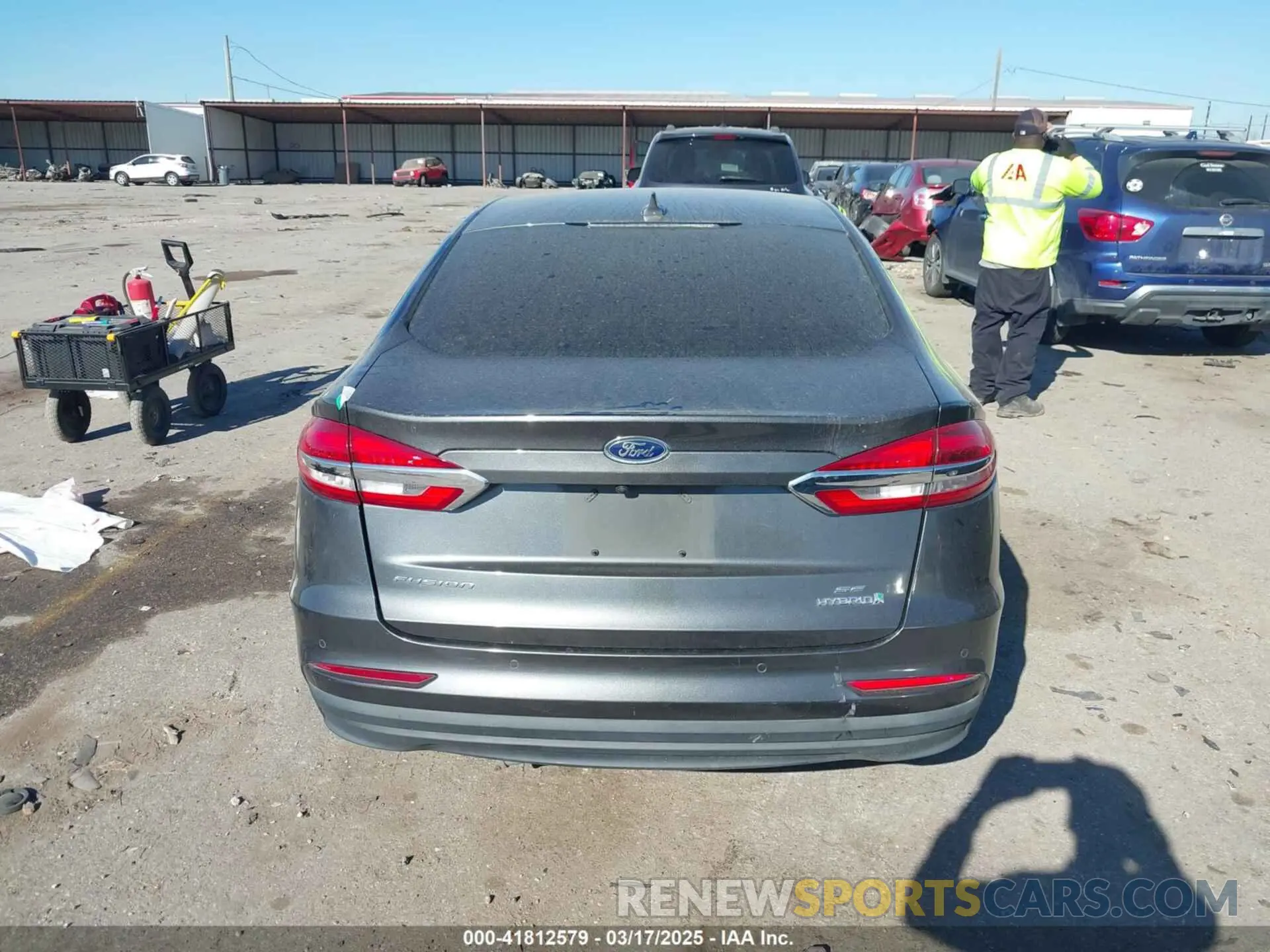 15 Фотография поврежденного автомобиля 3FA6P0LU9KR189728 FORD FUSION HYBRID 2019
