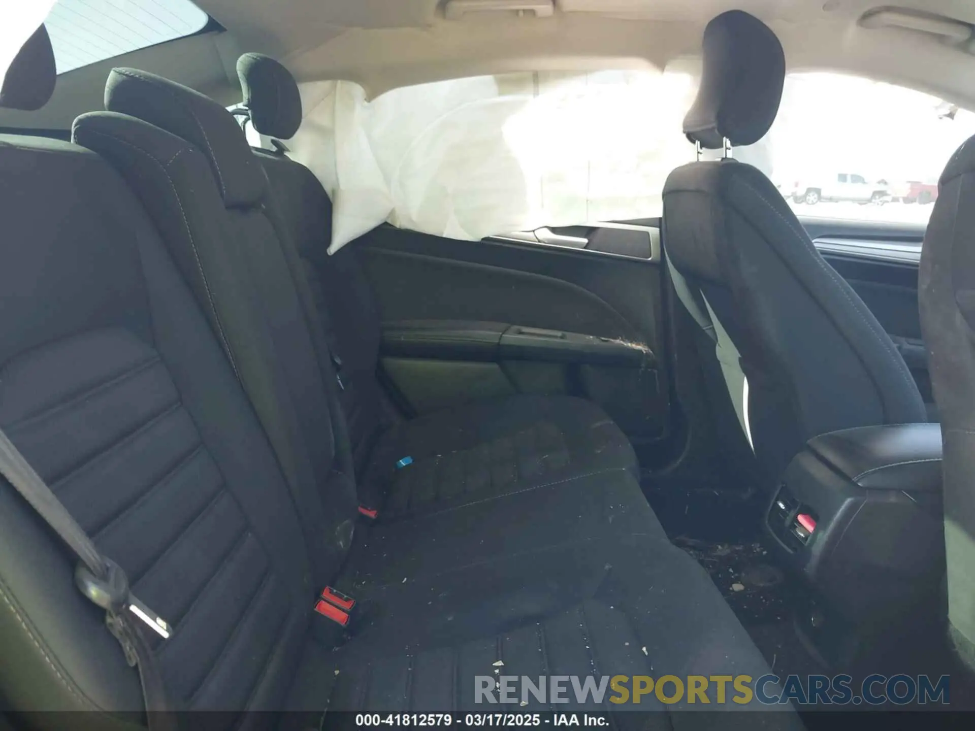 8 Фотография поврежденного автомобиля 3FA6P0LU9KR189728 FORD FUSION HYBRID 2019