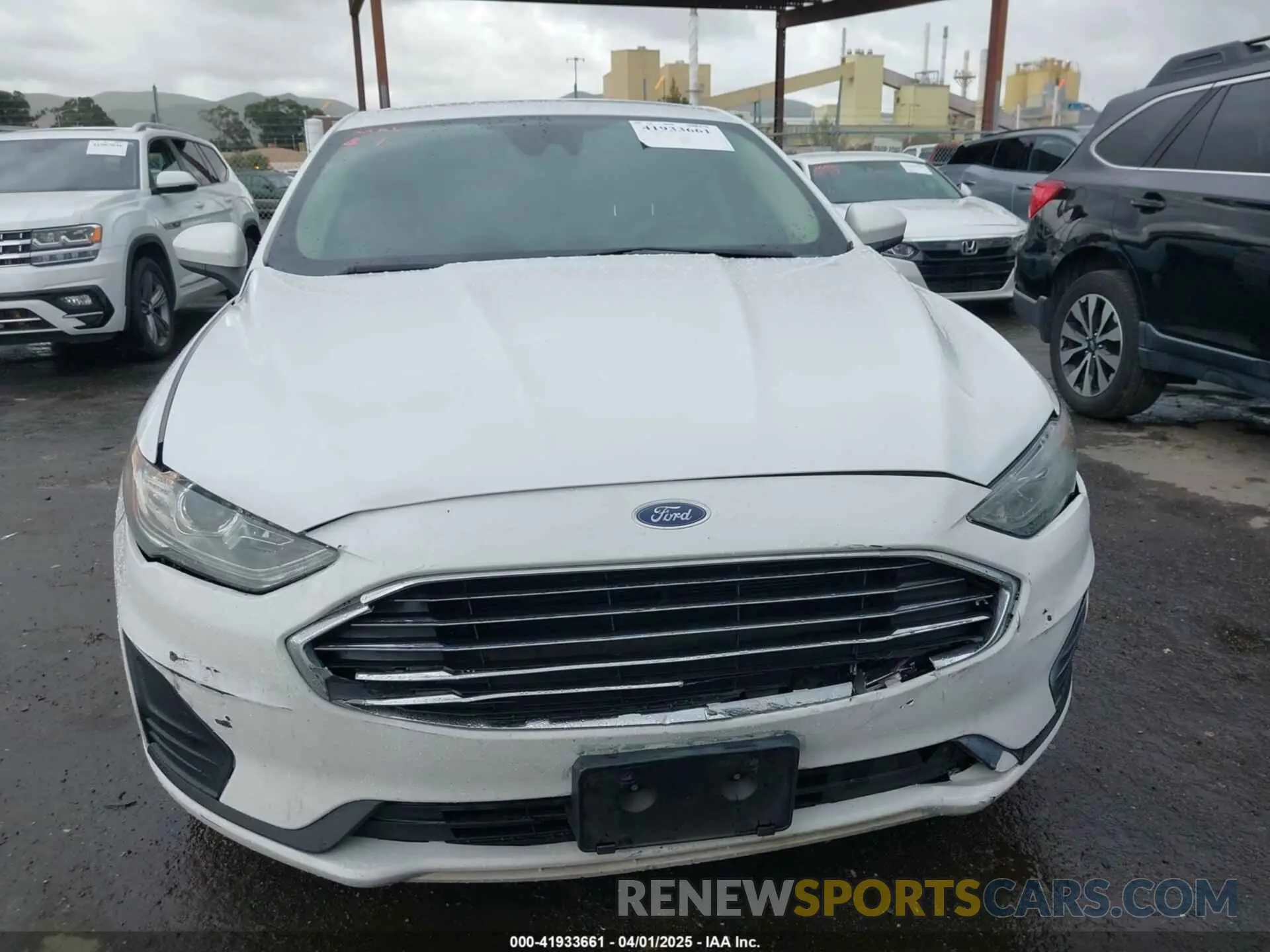 12 Фотография поврежденного автомобиля 3FA6P0LU9KR206740 FORD FUSION HYBRID 2019