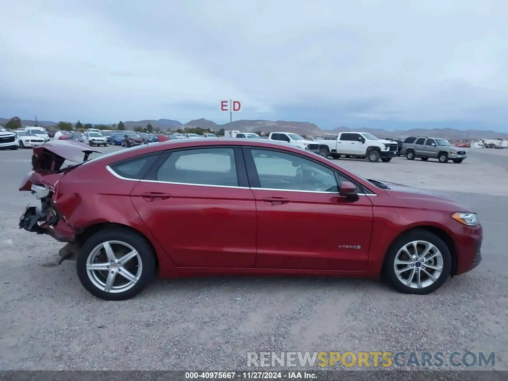 13 Фотография поврежденного автомобиля 3FA6P0LU9KR210870 FORD FUSION HYBRID 2019