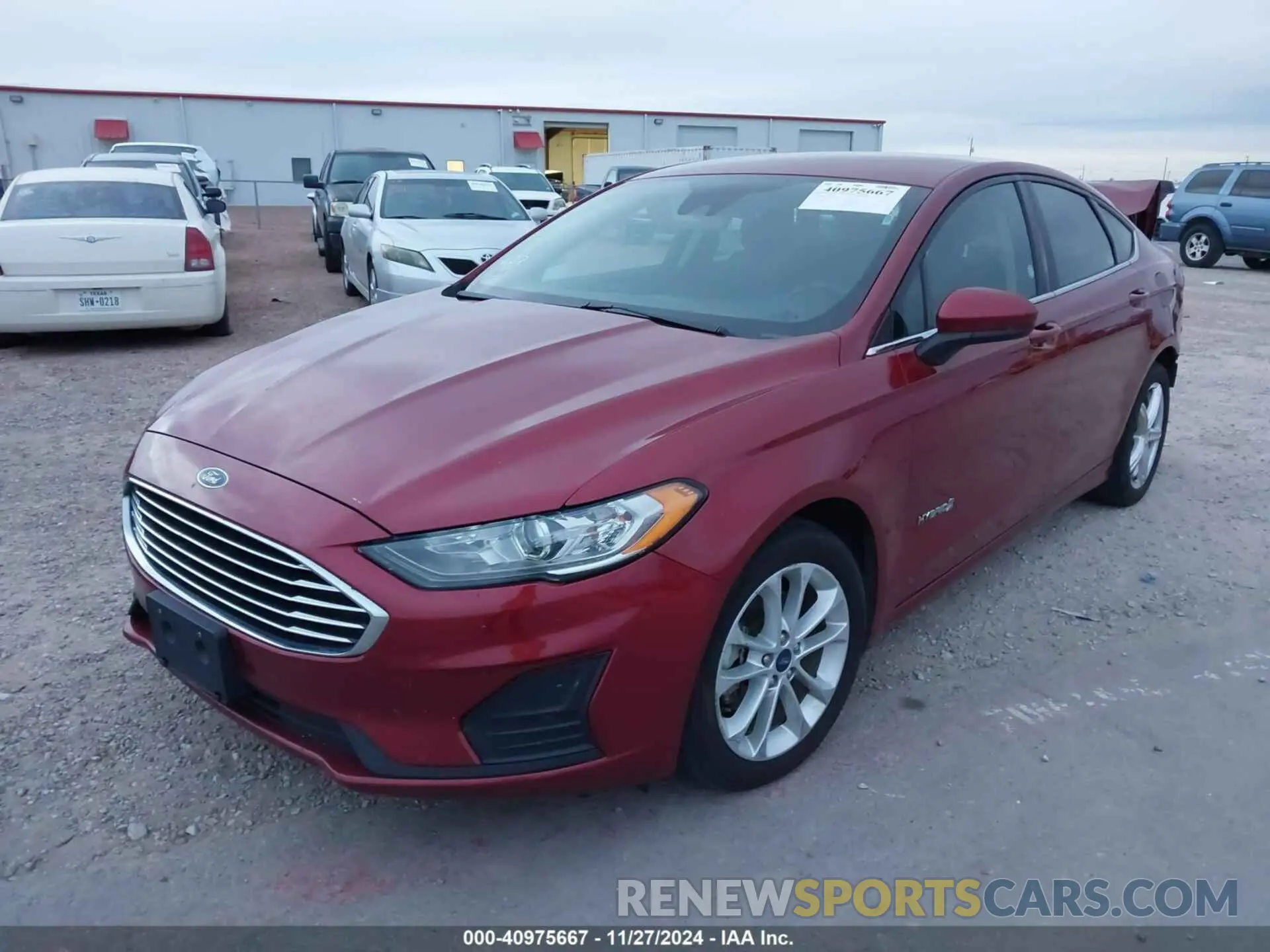 2 Фотография поврежденного автомобиля 3FA6P0LU9KR210870 FORD FUSION HYBRID 2019