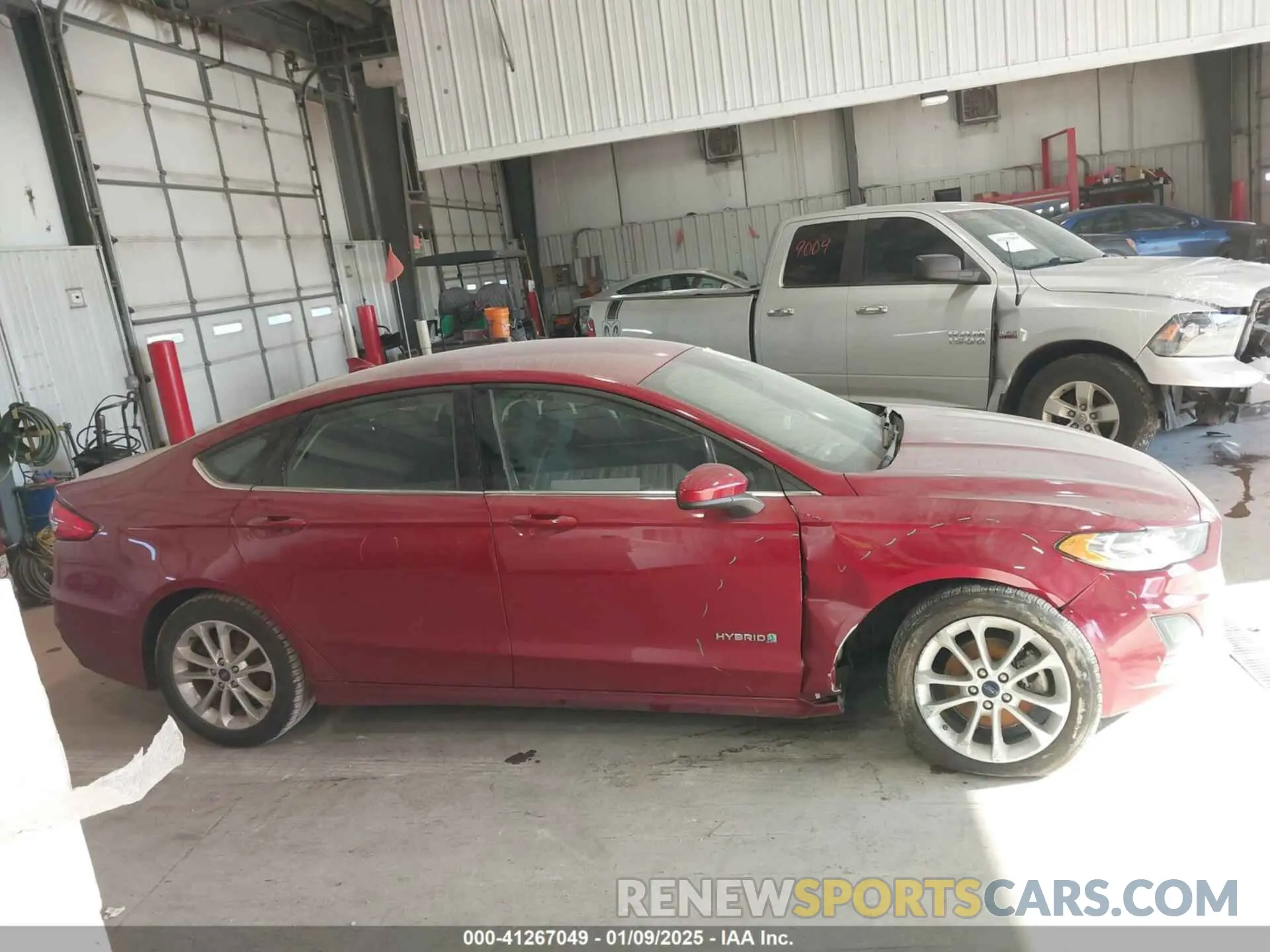 13 Photograph of a damaged car 3FA6P0LUXKR205712 FORD FUSION HYBRID 2019