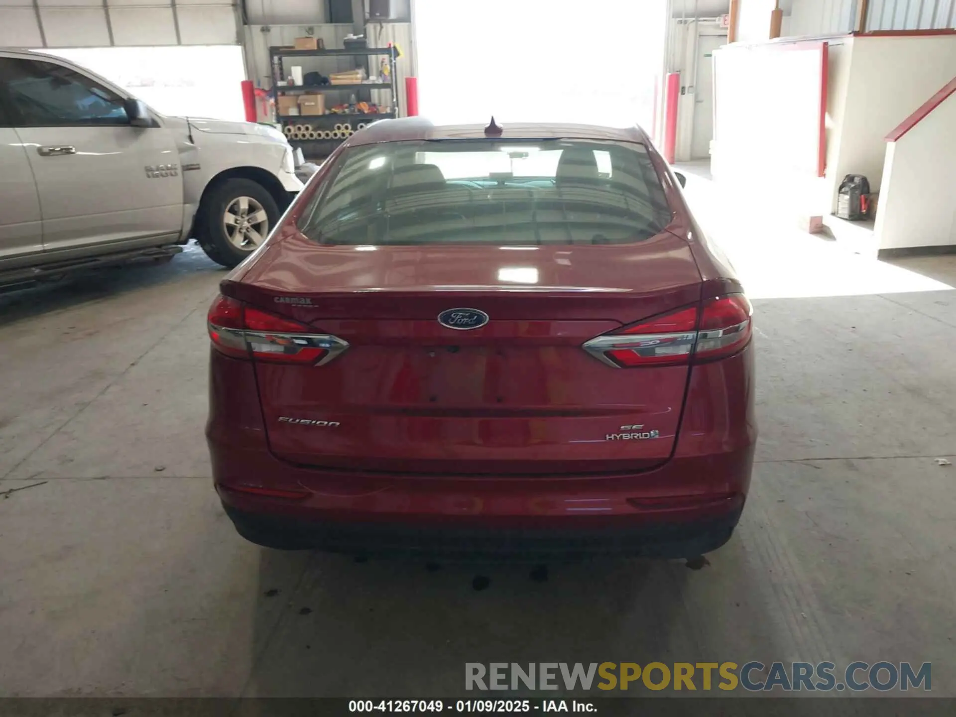 16 Photograph of a damaged car 3FA6P0LUXKR205712 FORD FUSION HYBRID 2019