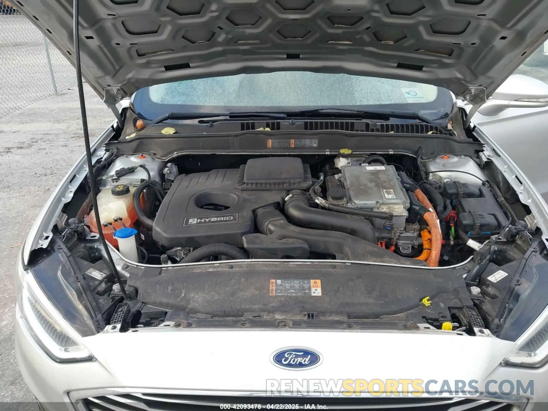 10 Photograph of a damaged car 3FA6P0MU3KR136943 FORD FUSION HYBRID 2019