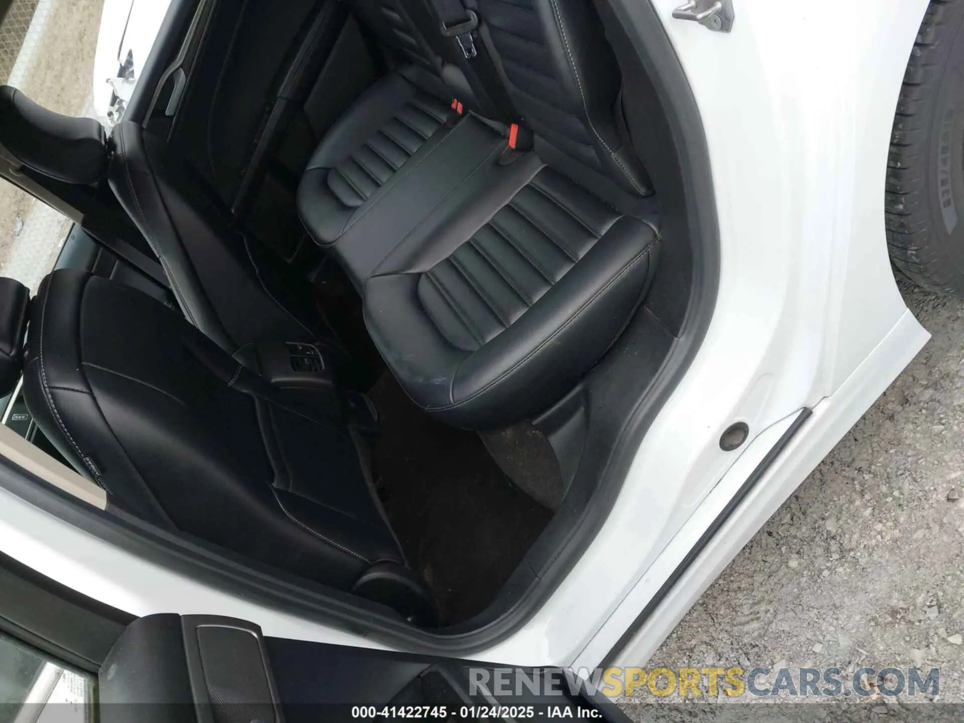 8 Фотография поврежденного автомобиля 3FA6P0MU3KR189612 FORD FUSION HYBRID 2019