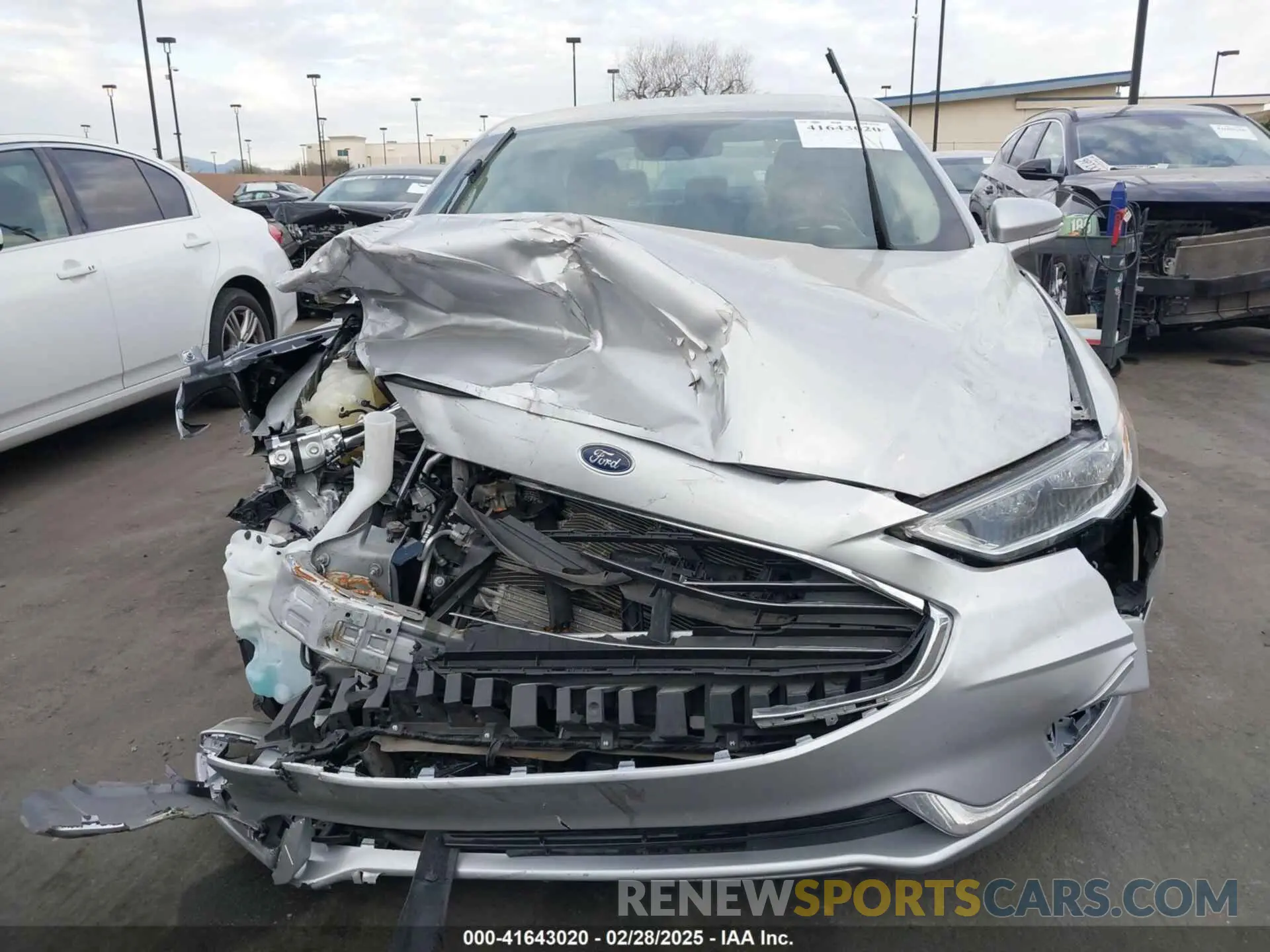 12 Фотография поврежденного автомобиля 3FA6P0MU3KR262056 FORD FUSION HYBRID 2019