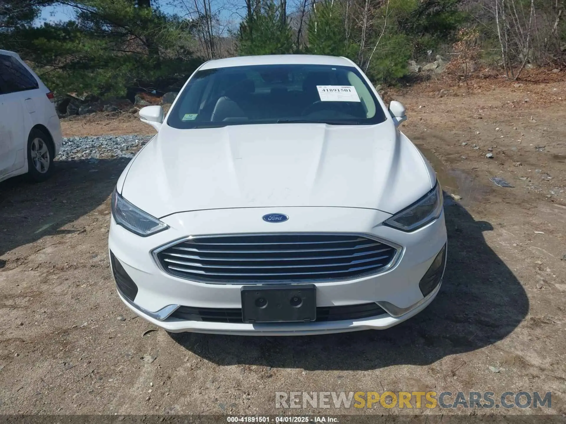 12 Photograph of a damaged car 3FA6P0MU4KR154299 FORD FUSION HYBRID 2019