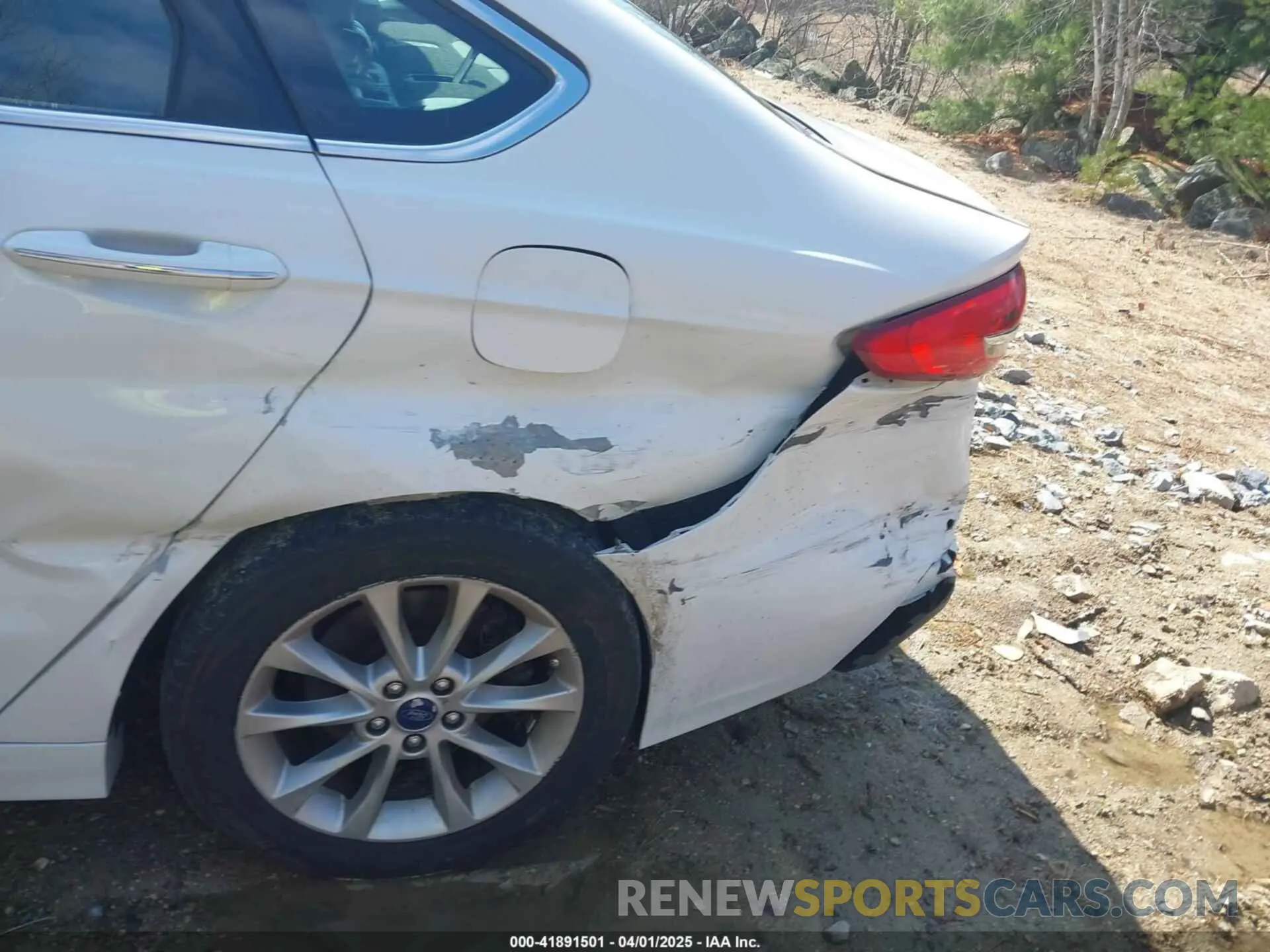 6 Photograph of a damaged car 3FA6P0MU4KR154299 FORD FUSION HYBRID 2019