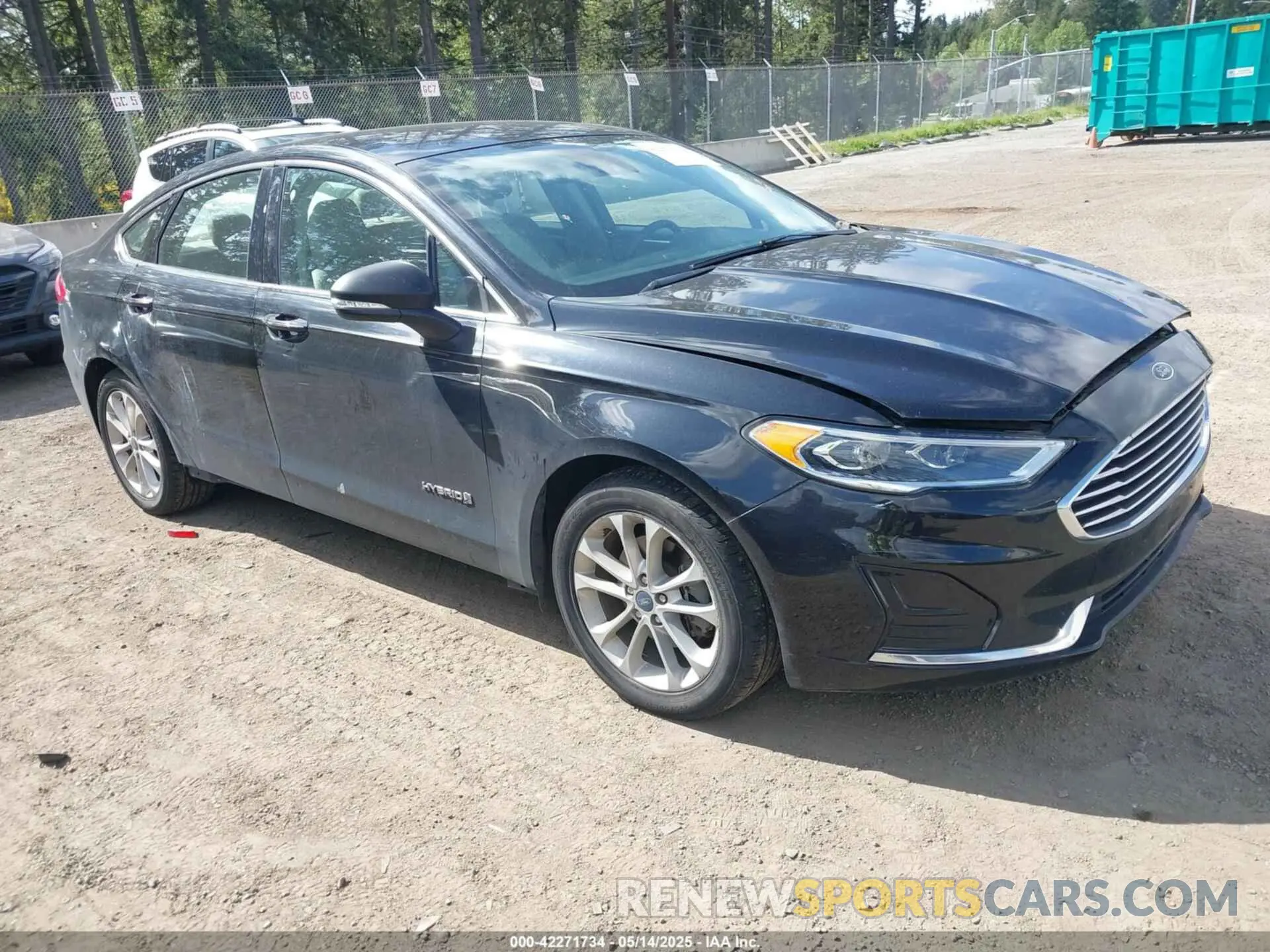 1 Фотография поврежденного автомобиля 3FA6P0MU7KR220148 FORD FUSION HYBRID 2019